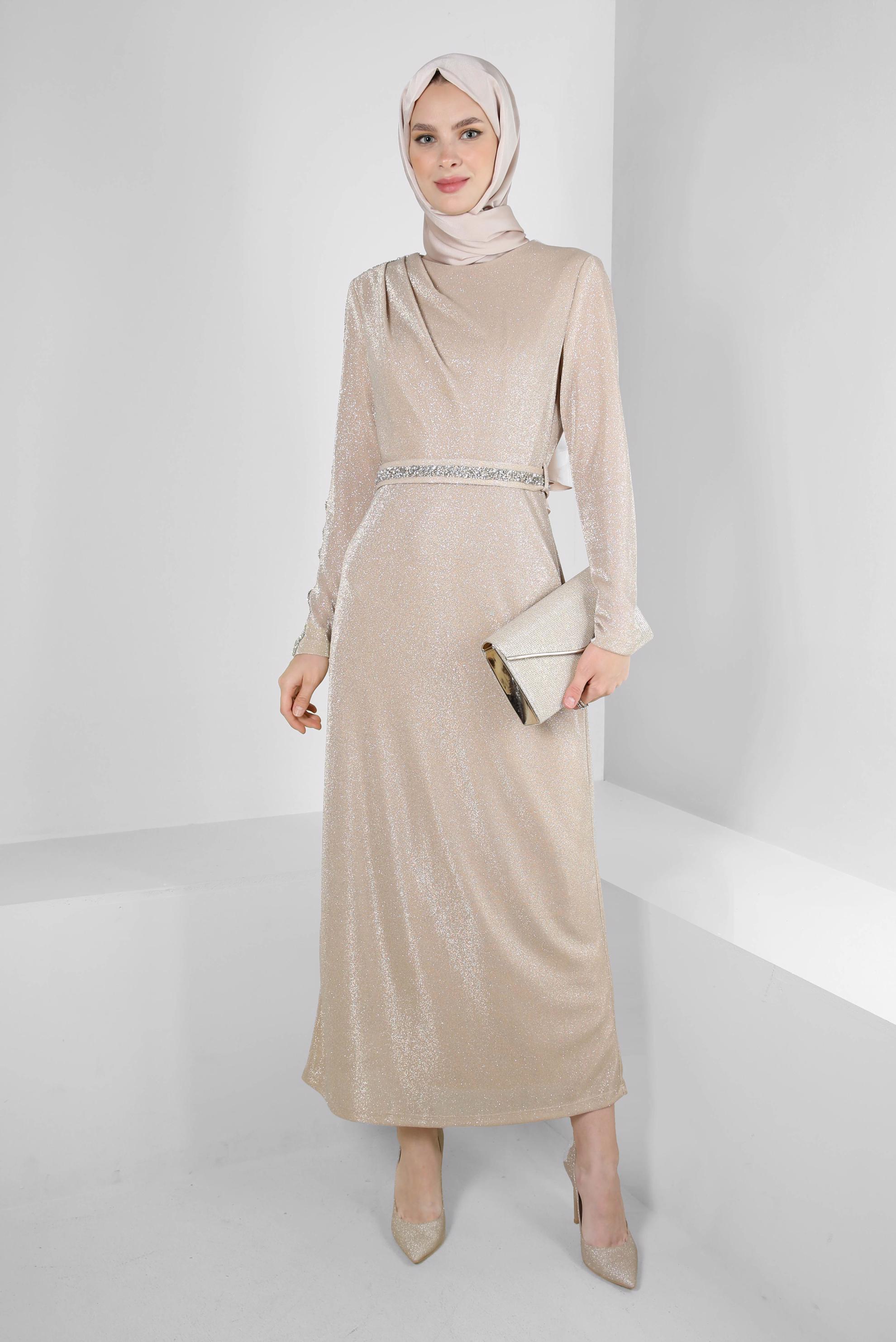 Tesettür giyim ALTIN KOLU VE BELİ TAŞ BASKILI SİMLİ ABİYE ELBİSE 50325