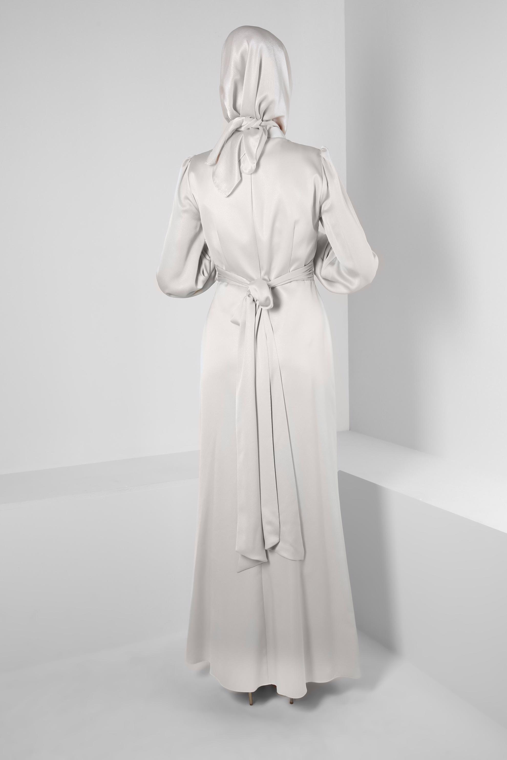 Vêtements hijab BEIGE ROBE DE SOIRÉE CEINTURÉE DÉTAIL SMOCKING 50328