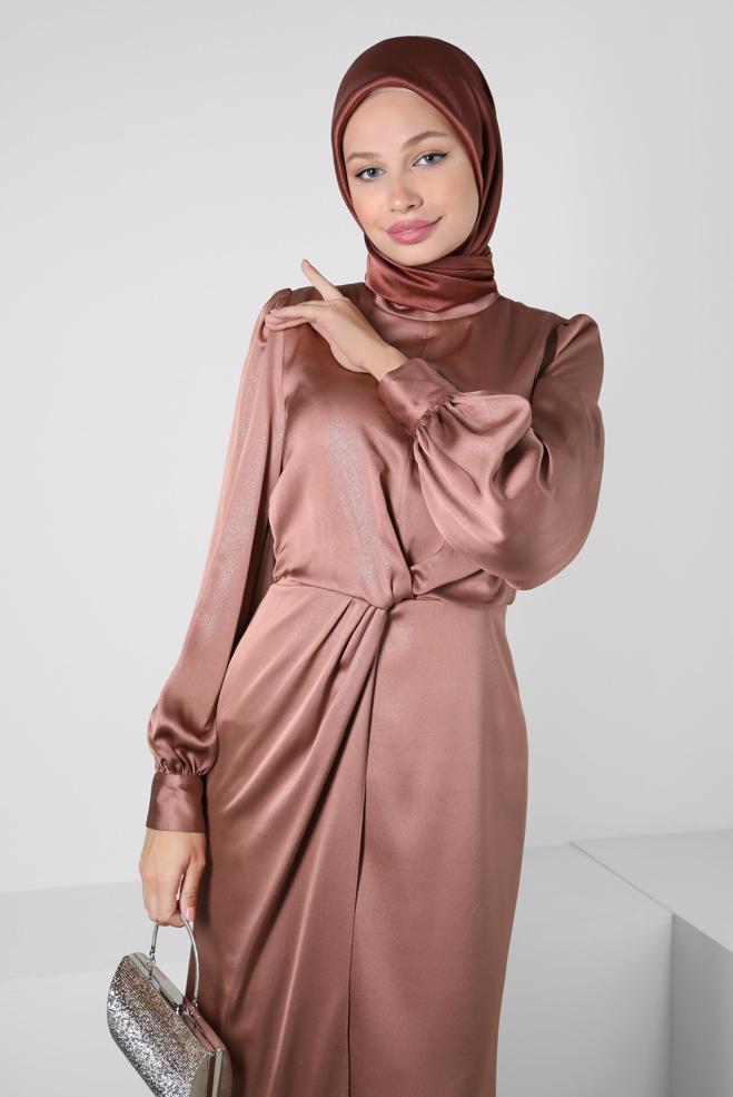 Vêtements hijab BRUN ROBE DE SOIRÉE CEINTURÉE DÉTAIL SMOCKING 50328 - ALVİNA