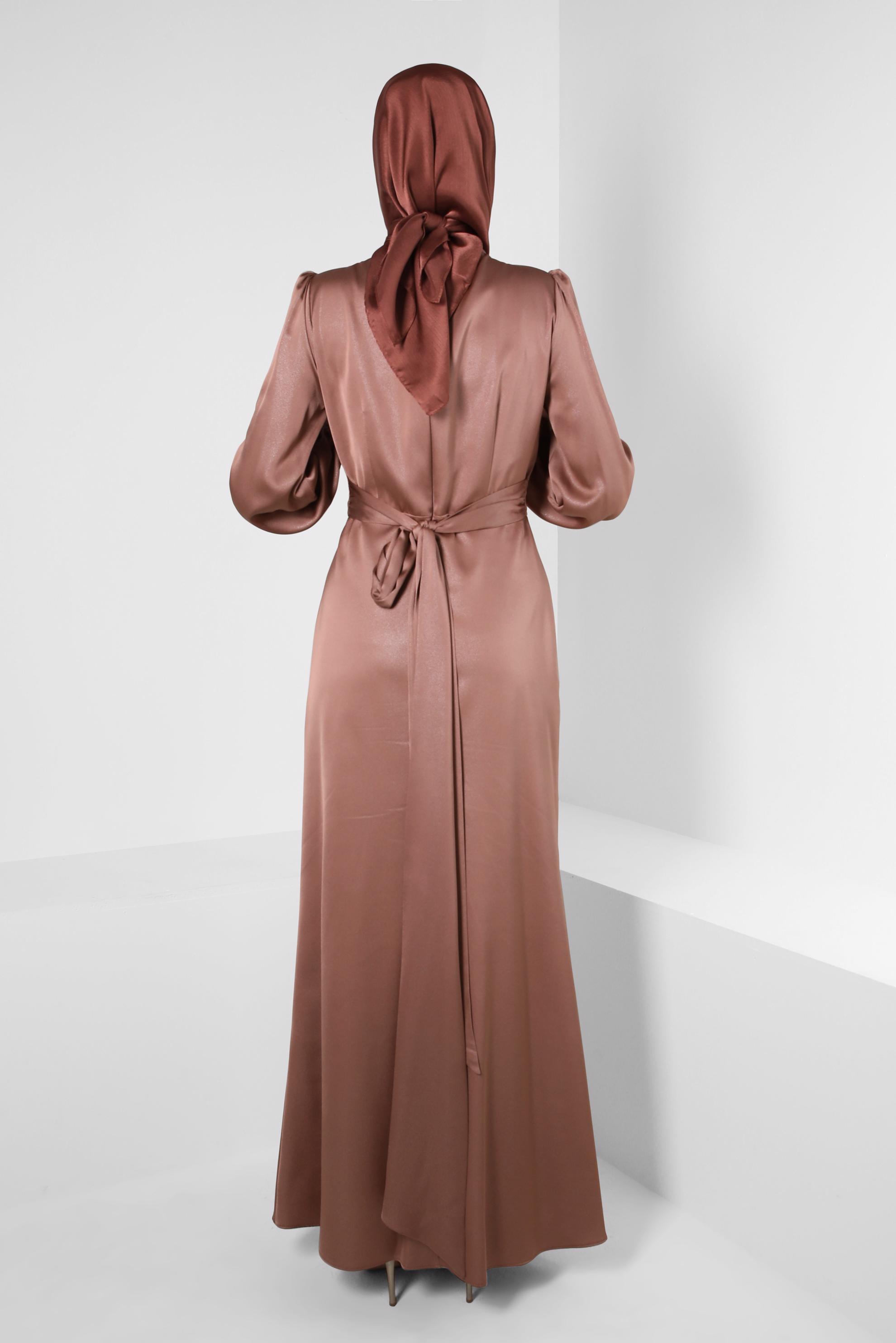 Vêtements hijab BRUN ROBE DE SOIRÉE CEINTURÉE DÉTAIL SMOCKING 50328