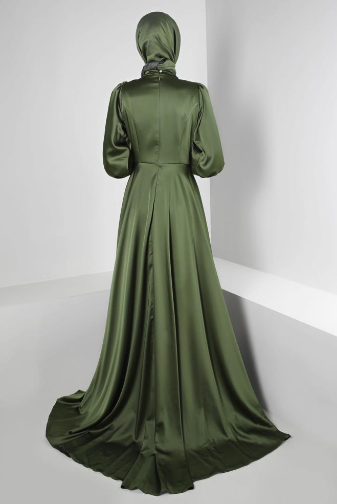 Vêtements hijab KAKI ROBE DE SOIRÉE EN SATIN PERLÉ AVEC DÉTAIL DRAPÉ 50351 - ALVİNA