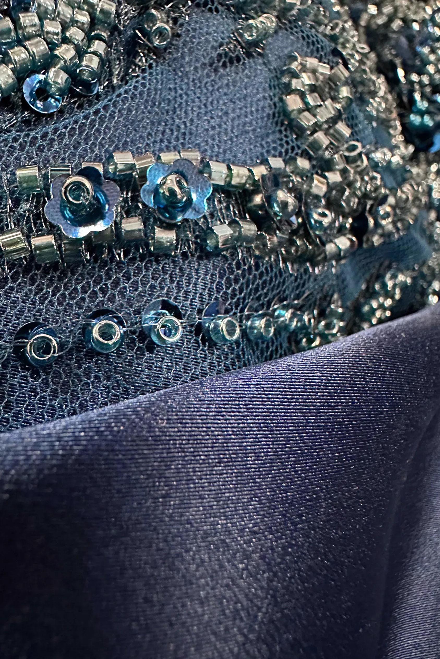 Tesettür giyim LACİVERT KRUVAZE YAKA TAŞLI SATEN ABİYE ELBİSE 50358