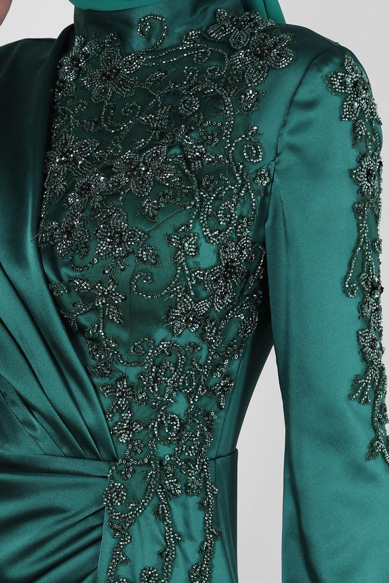 Tesettür giyim YEŞİL KRUVAZE YAKA TAŞLI SATEN ABİYE ELBİSE 50358