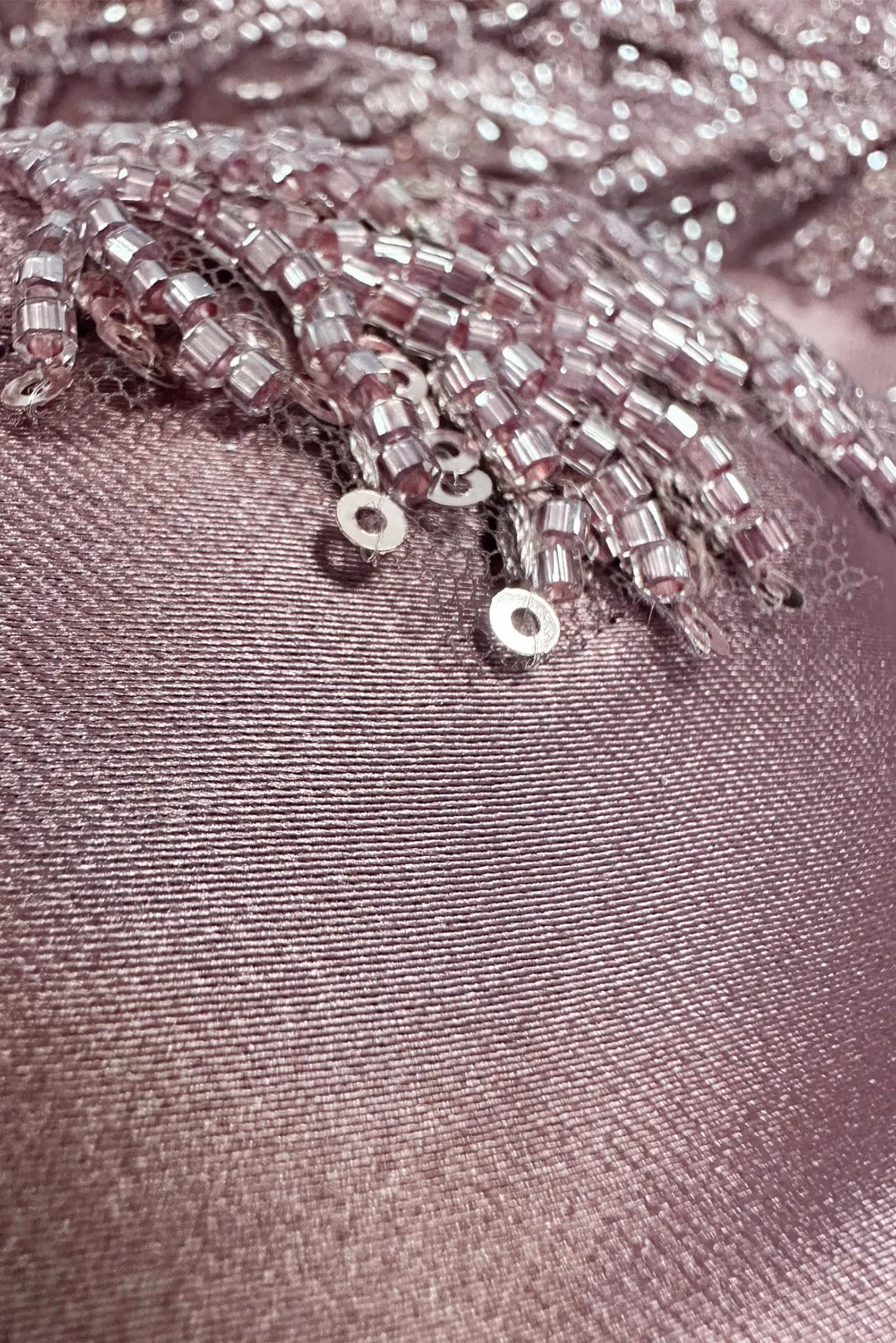 Tesettür giyim PEMBE KRUVAZE YAKA TAŞLI SATEN ABİYE ELBİSE 50358