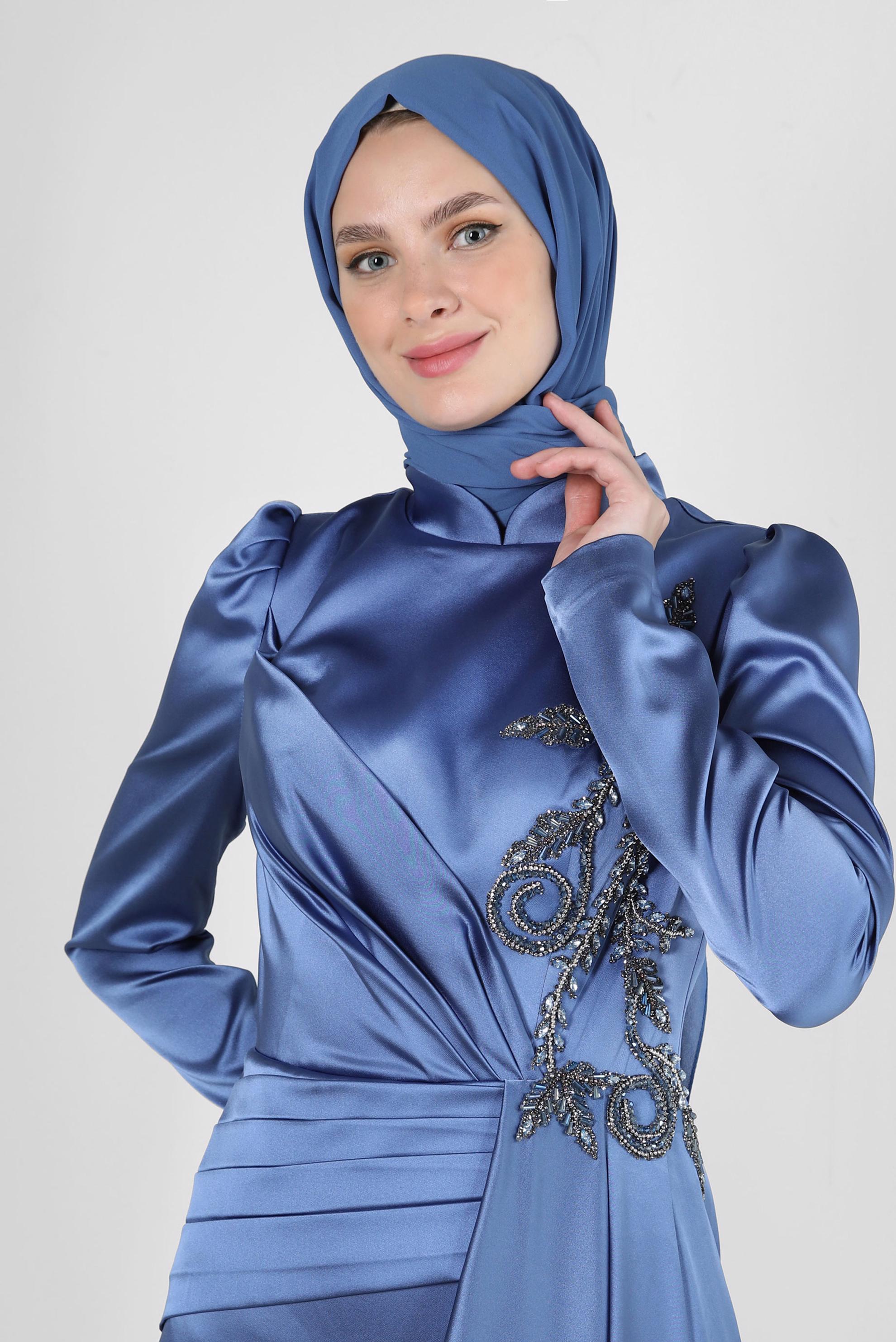 Tesettür giyim LACİVERT TAŞ İŞLEMELİ VOLANLI SATEN ABİYE ELBİSE 50359