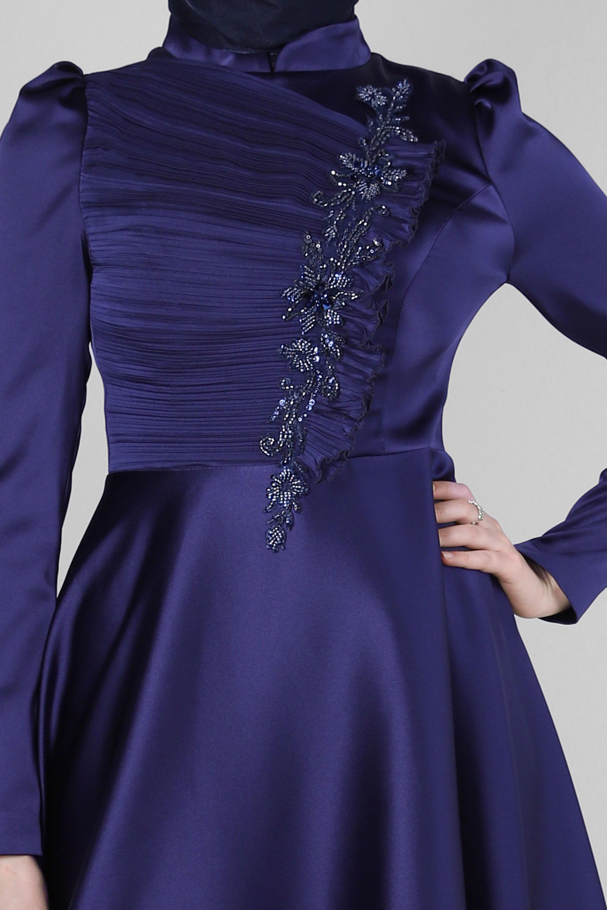 Tesettür giyim LACİVERT İŞLEMELİ SATEN ABİYE ELBİSE 50364