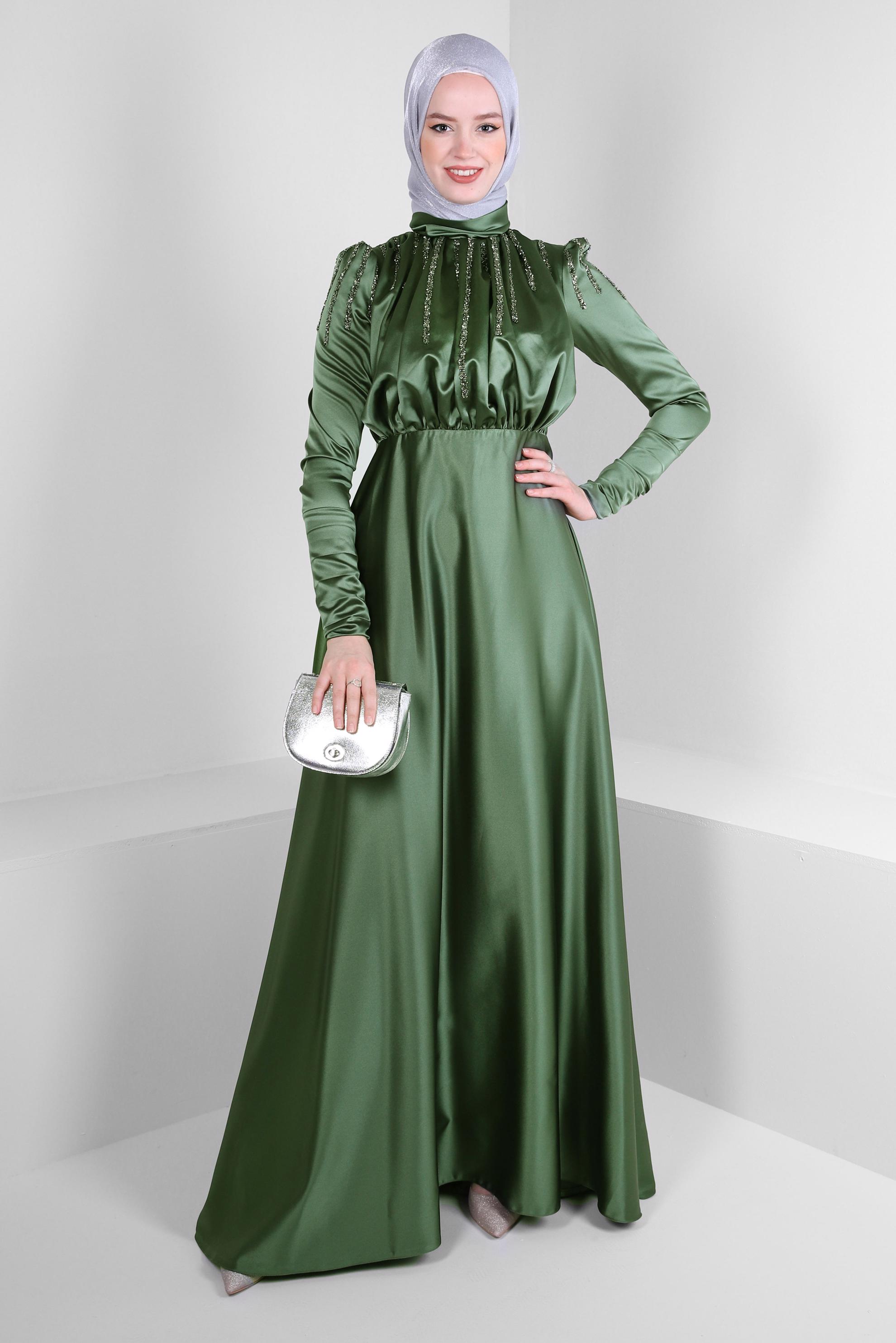 Tesettür giyim HAKİ TAŞ İŞLEME DETAYLI SATEN ABİYE ELBİSE 50367