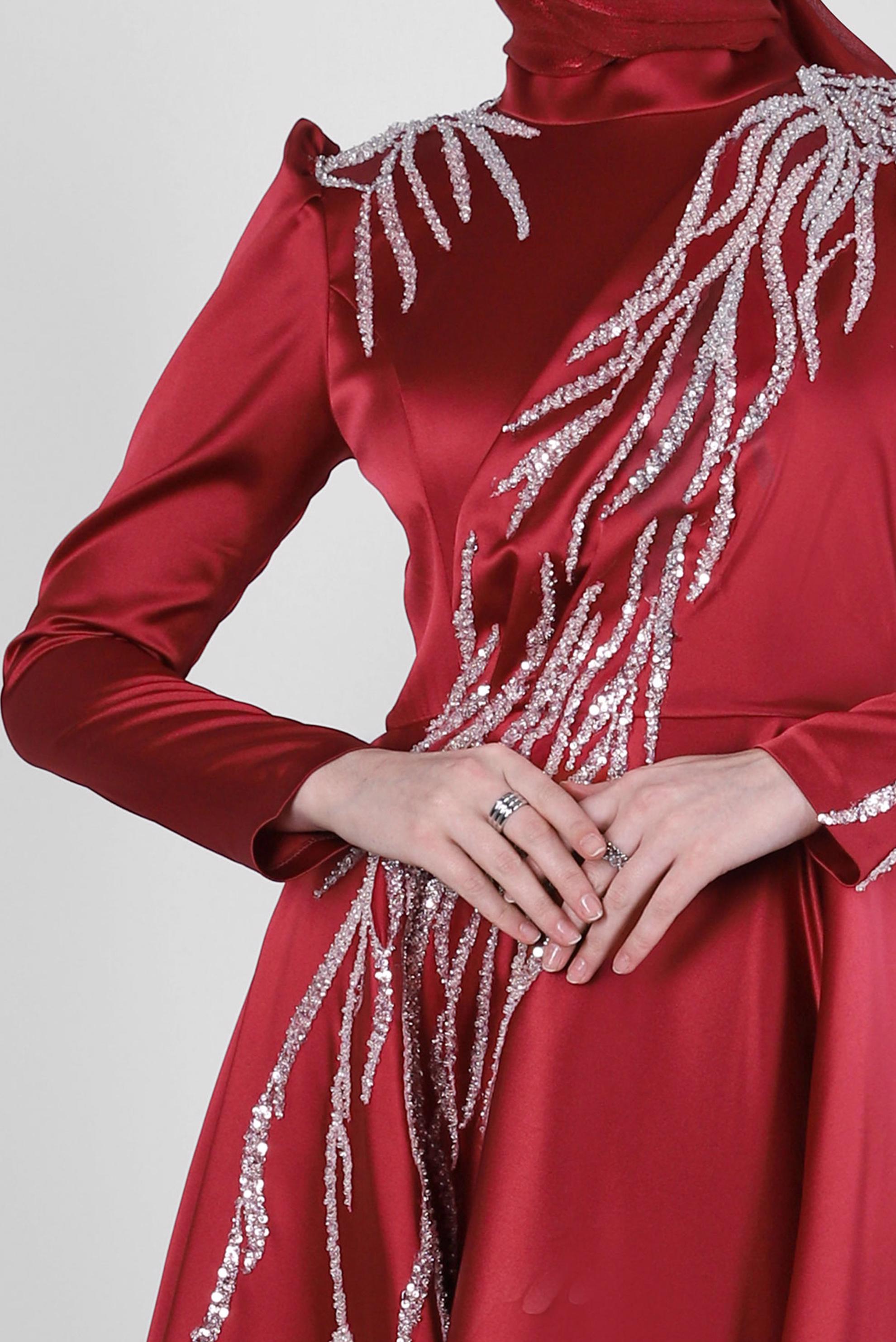 Vêtements hijab ROUGE BORDEAUX ROBE DE SOIRÉE EN SATIN À SEQUINS 50368