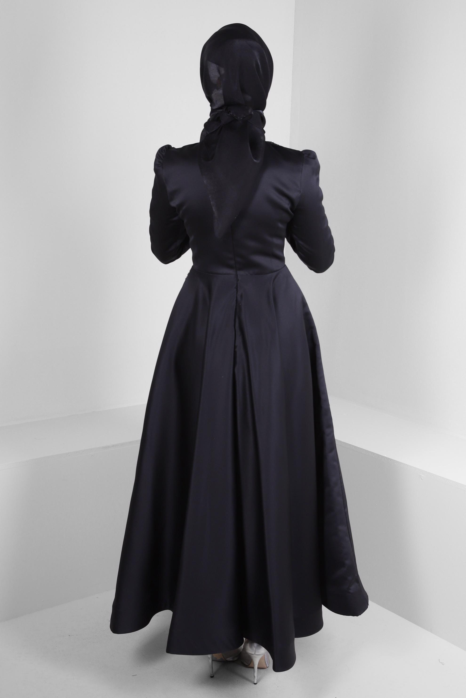 Tesettür giyim SİYAH PUL PAYET İŞLEMELİ MAT SATEN ABİYE ELBİSE 50370