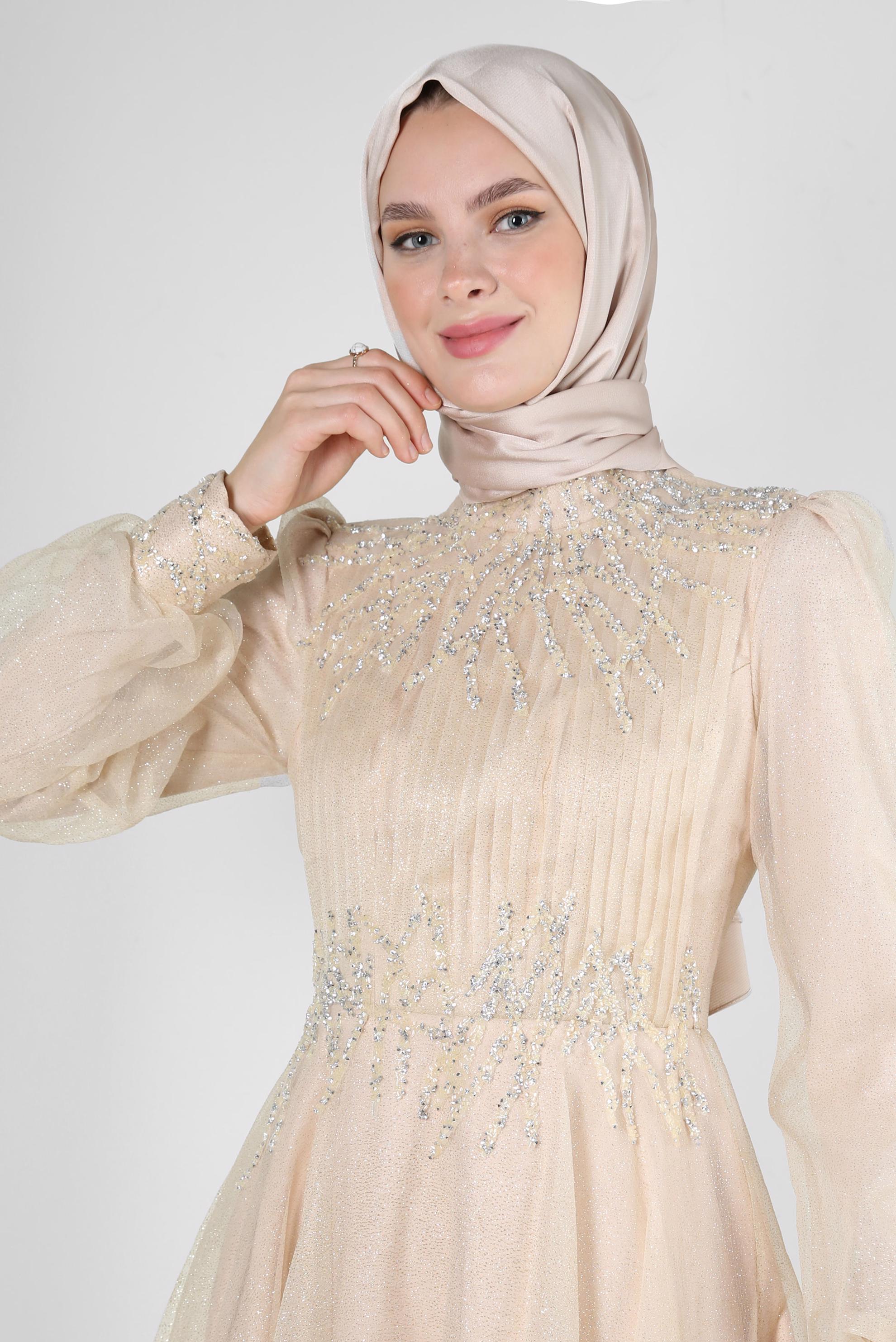 Tesettür giyim BEJ TAŞ İŞLEMELİ SİMLİ ORGANZE ABİYE ELBİSE 50375