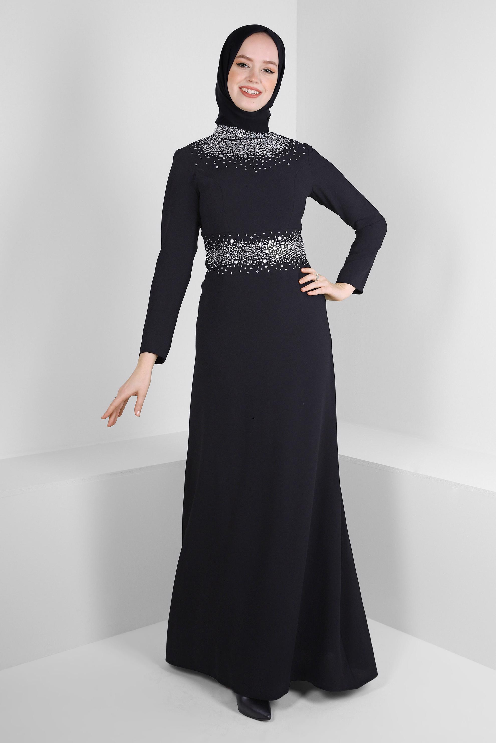 Tesettür giyim SİYAH YAKASI VE BELİ TAŞLI ABİYE ELBİSE 50377