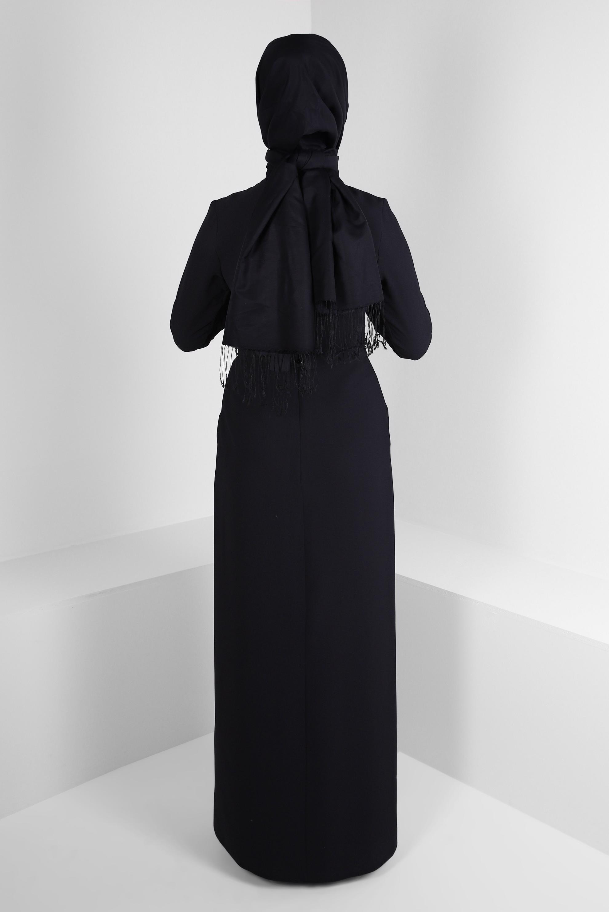 Tesettür giyim SİYAH TAŞ İŞLEMELİ ZİNCİR DETAYLI ABİYE ELBİSE 50381