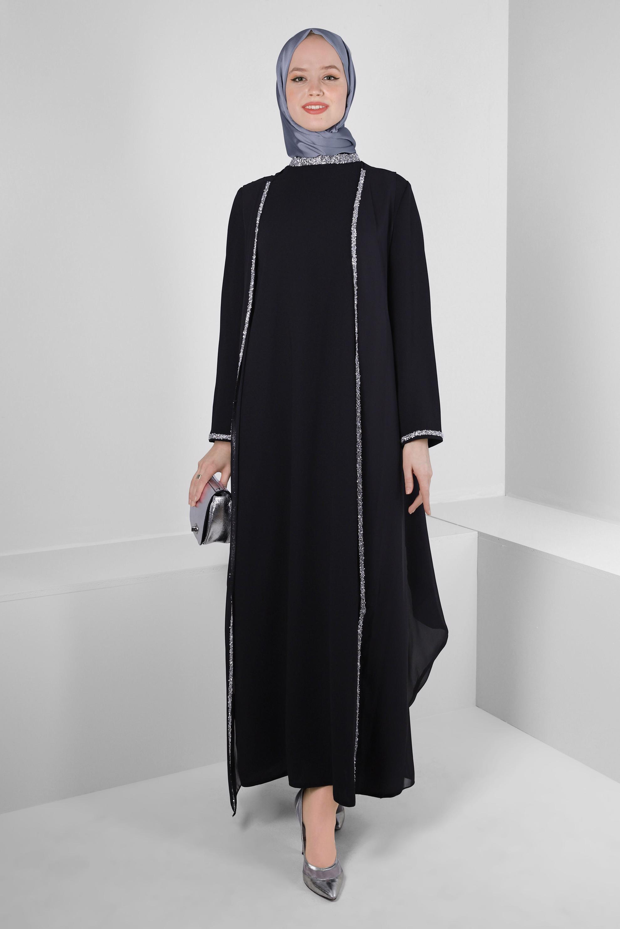 Tesettür giyim SİYAH TAŞ İŞLEMELİ DETAYLI PELERİNLİ İKİLİ ABİYE ELBİSE 50384