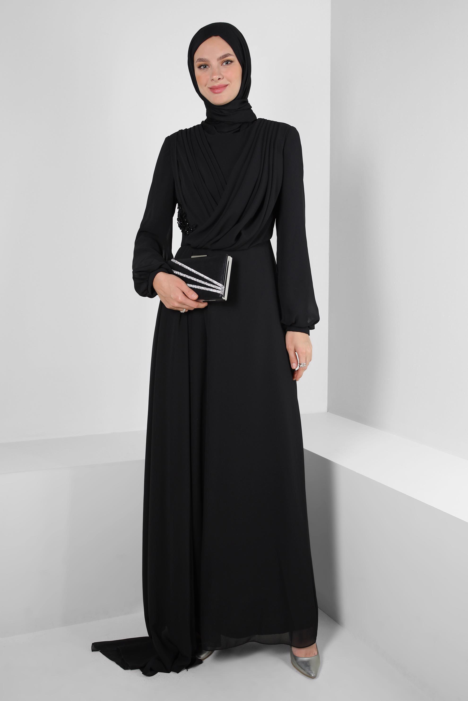 Vêtements hijab NOIR ROBE DE SOIRÉE EN MOUSSELINE PLISSÉE AVEC DÉTAIL BRODÉ 50385
