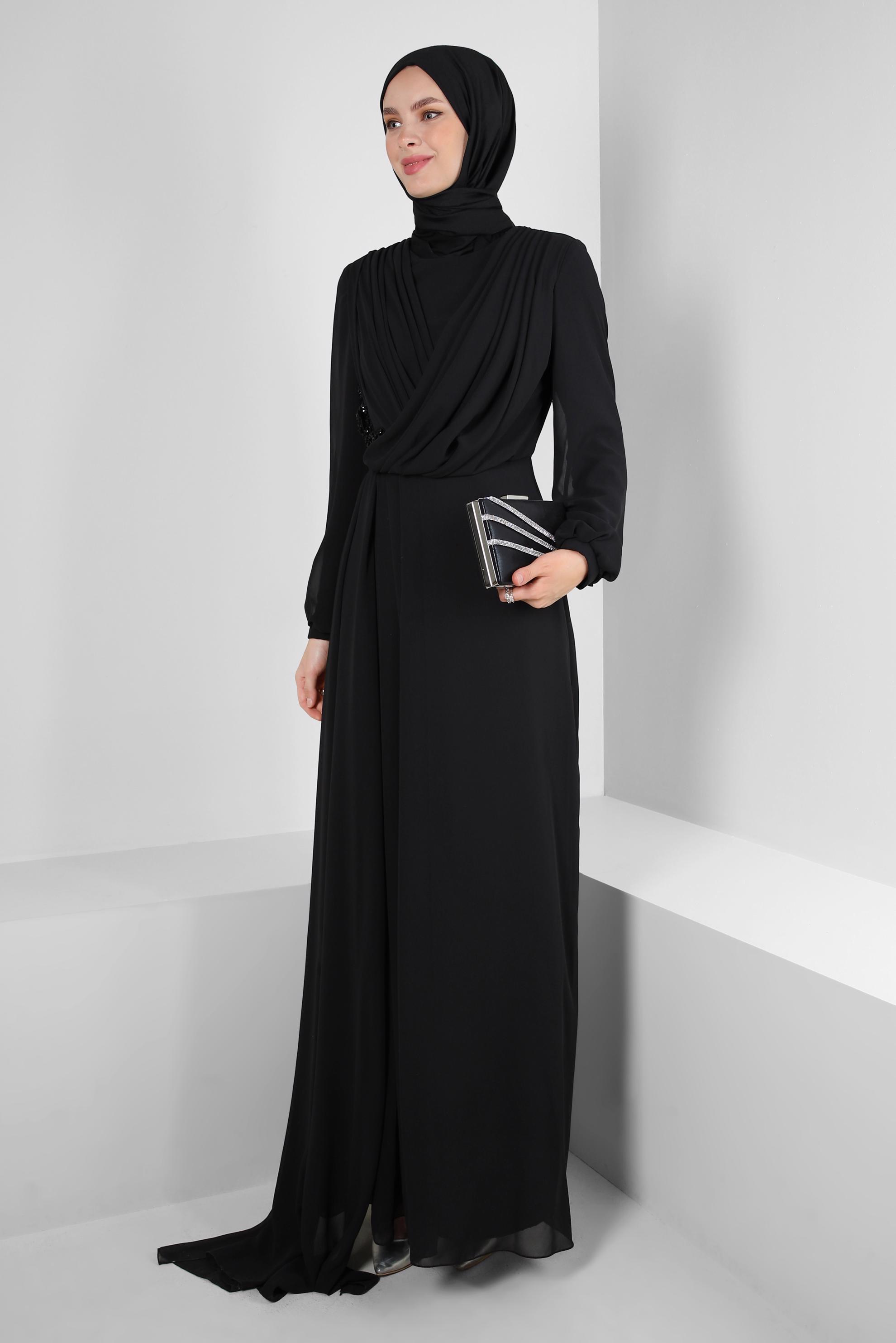 Vêtements hijab NOIR ROBE DE SOIRÉE EN MOUSSELINE PLISSÉE AVEC DÉTAIL BRODÉ 50385
