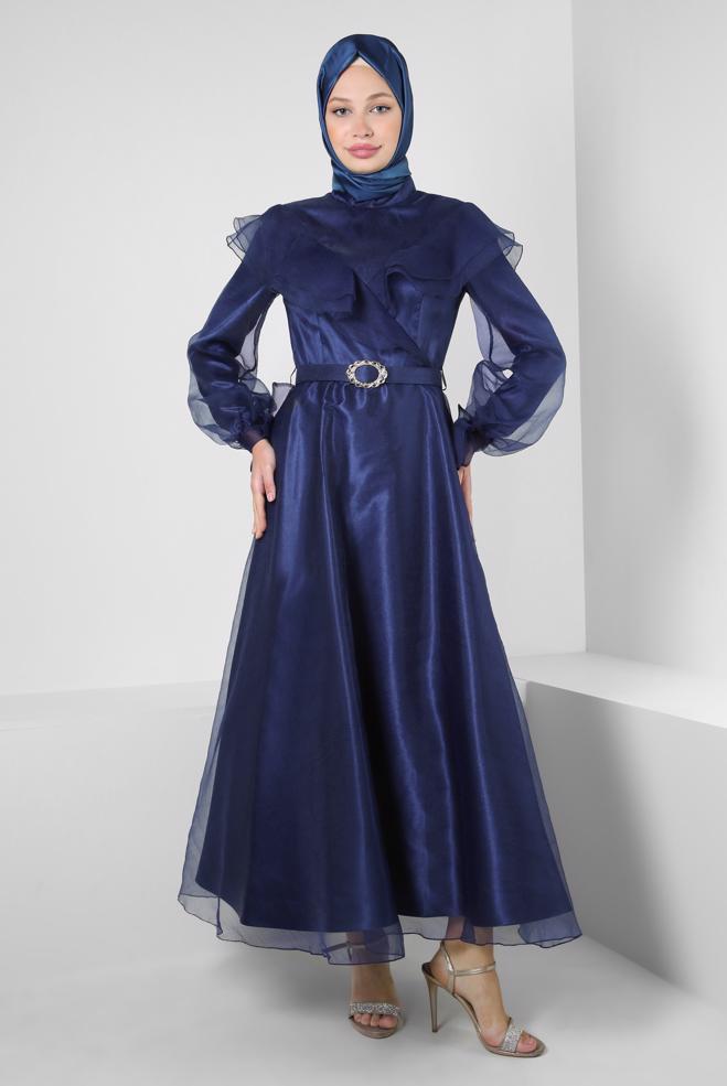 Vêtements hijab BLEU MARINE ROBE DE SOIRÉE CEINTURÉE DÉTAILS VOLANTS 50397 - ALVİNA