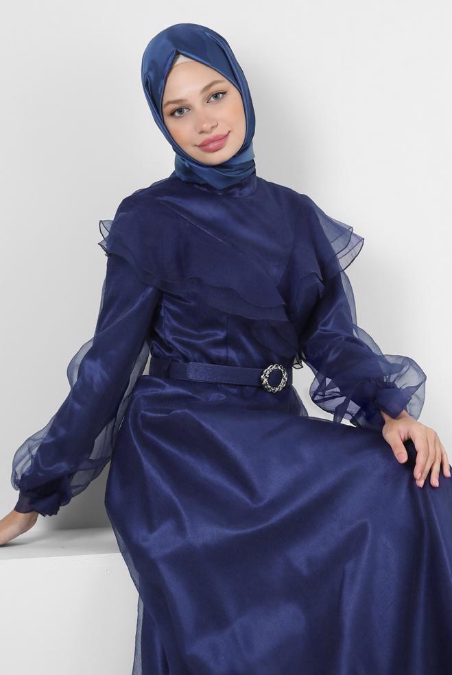 Vêtements hijab BLEU MARINE ROBE DE SOIRÉE CEINTURÉE DÉTAILS VOLANTS 50397 - ALVİNA