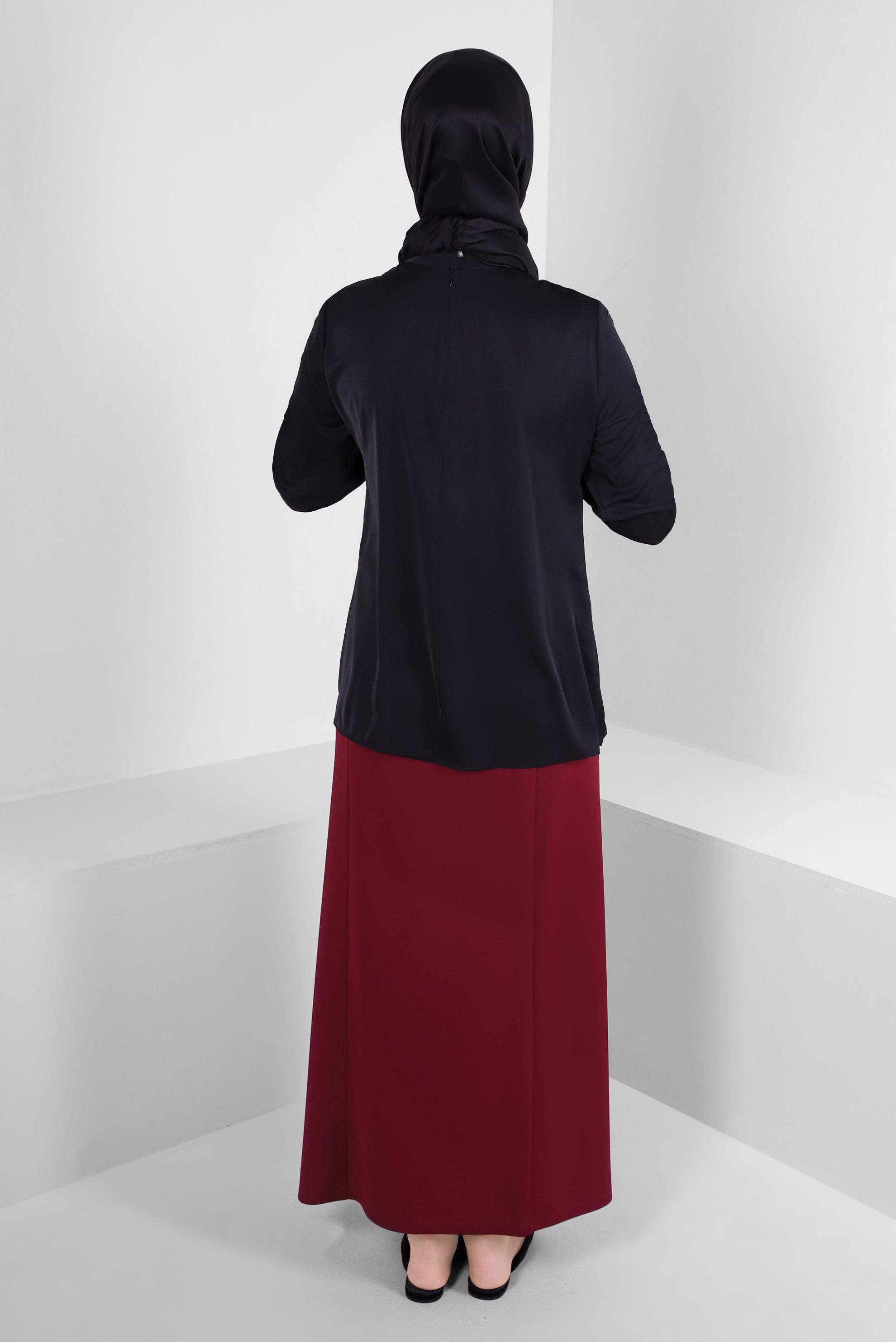 Tesettür giyim SİYAH TAŞ DETAYLI PİLİSELİ BLUZ 43537