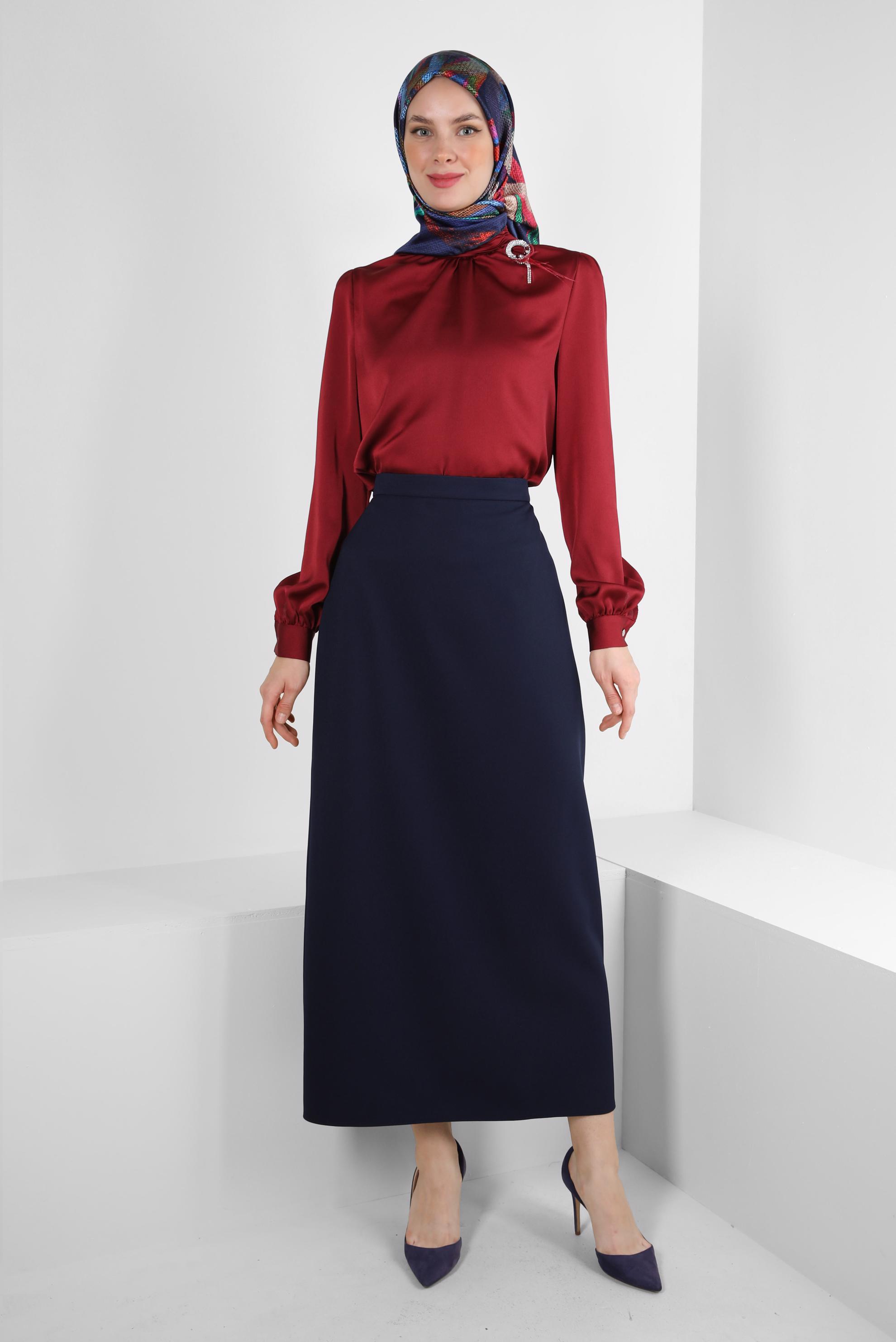 Tesettür giyim BORDO TAŞ DETAYLI MANŞETLERİ DÜĞMELİ BLUZ 43538