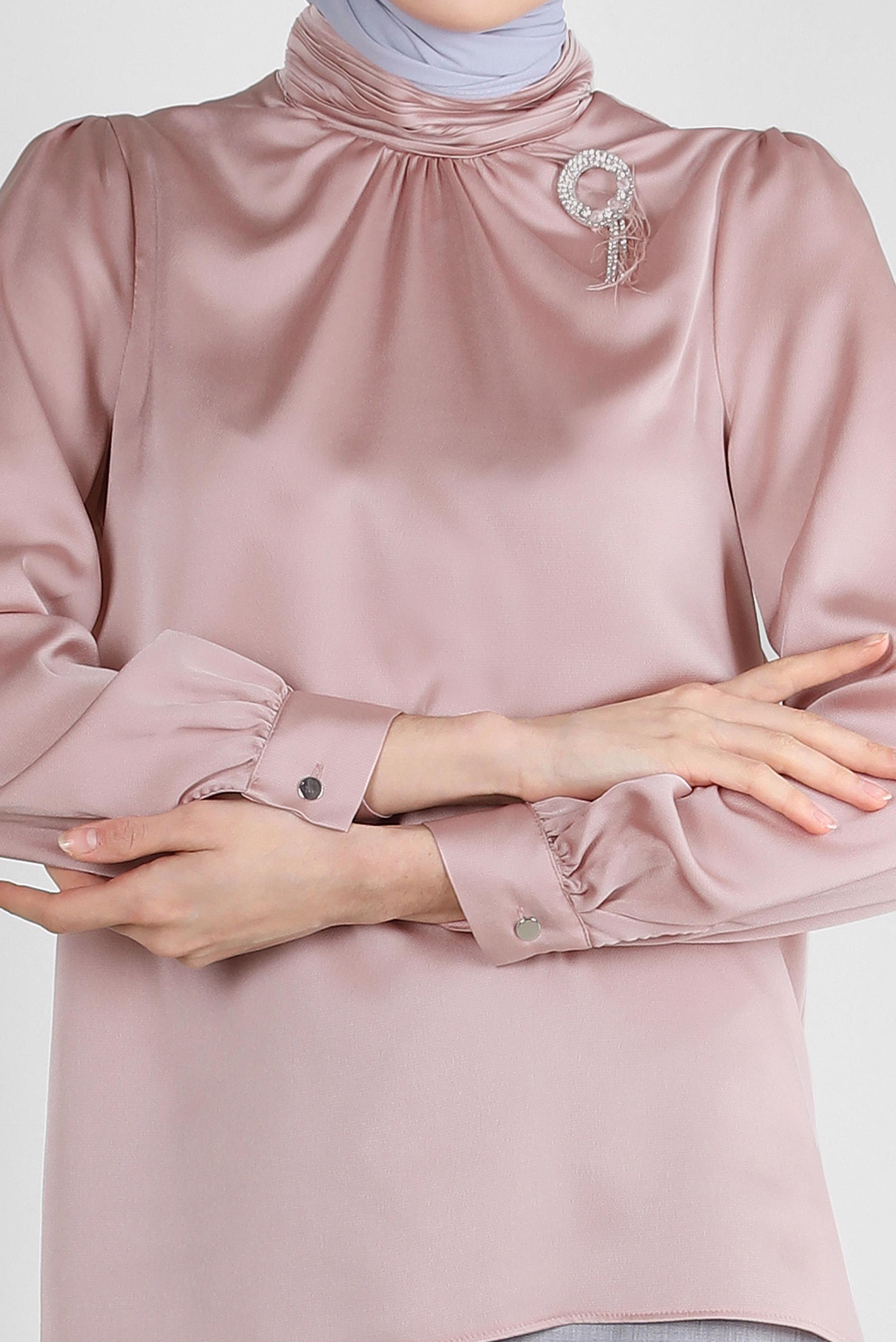 Tesettür giyim PUDRA TAŞ DETAYLI MANŞETLERİ DÜĞMELİ BLUZ 43538