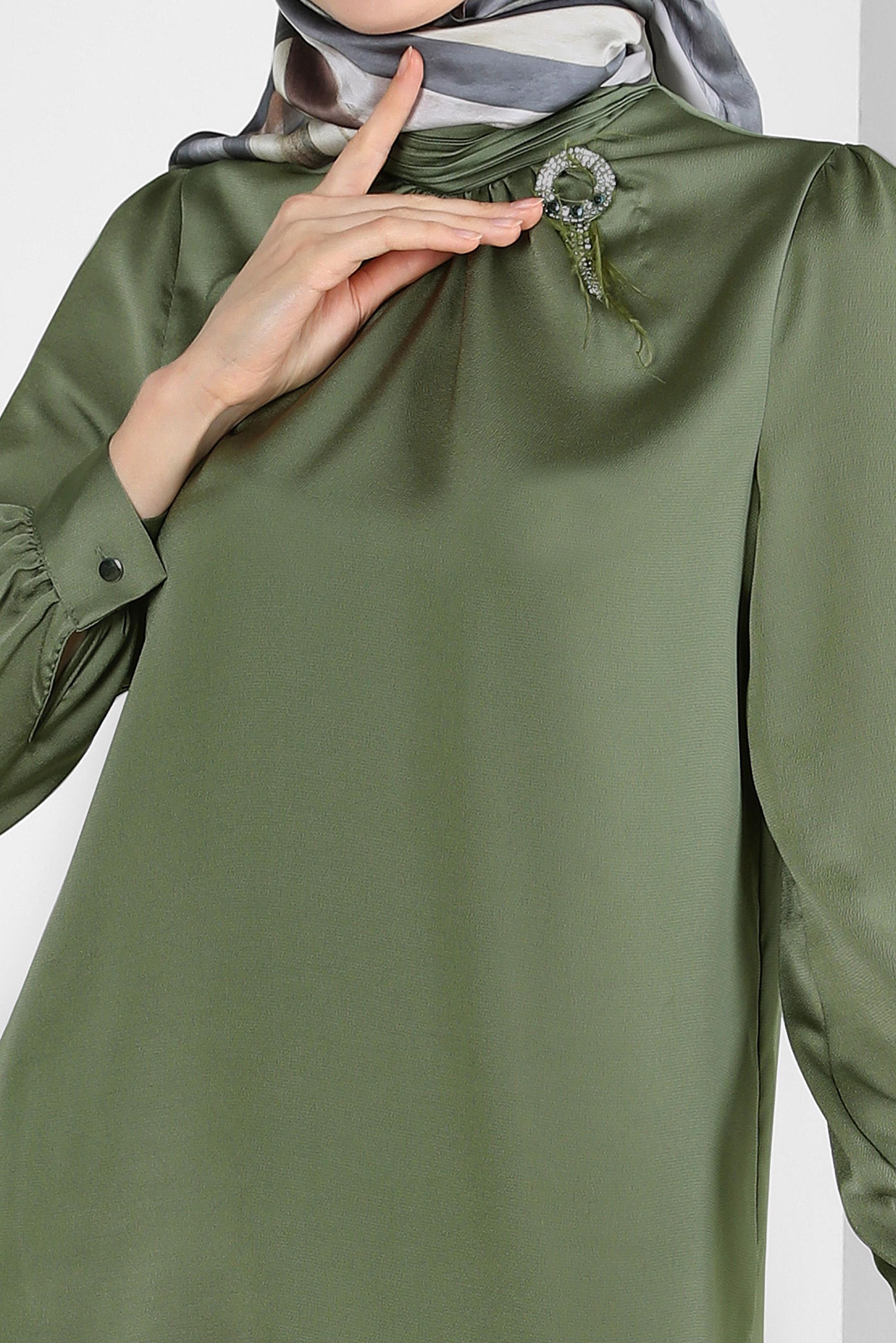 Tesettür giyim YEŞİL TAŞ DETAYLI MANŞETLERİ DÜĞMELİ BLUZ 43538