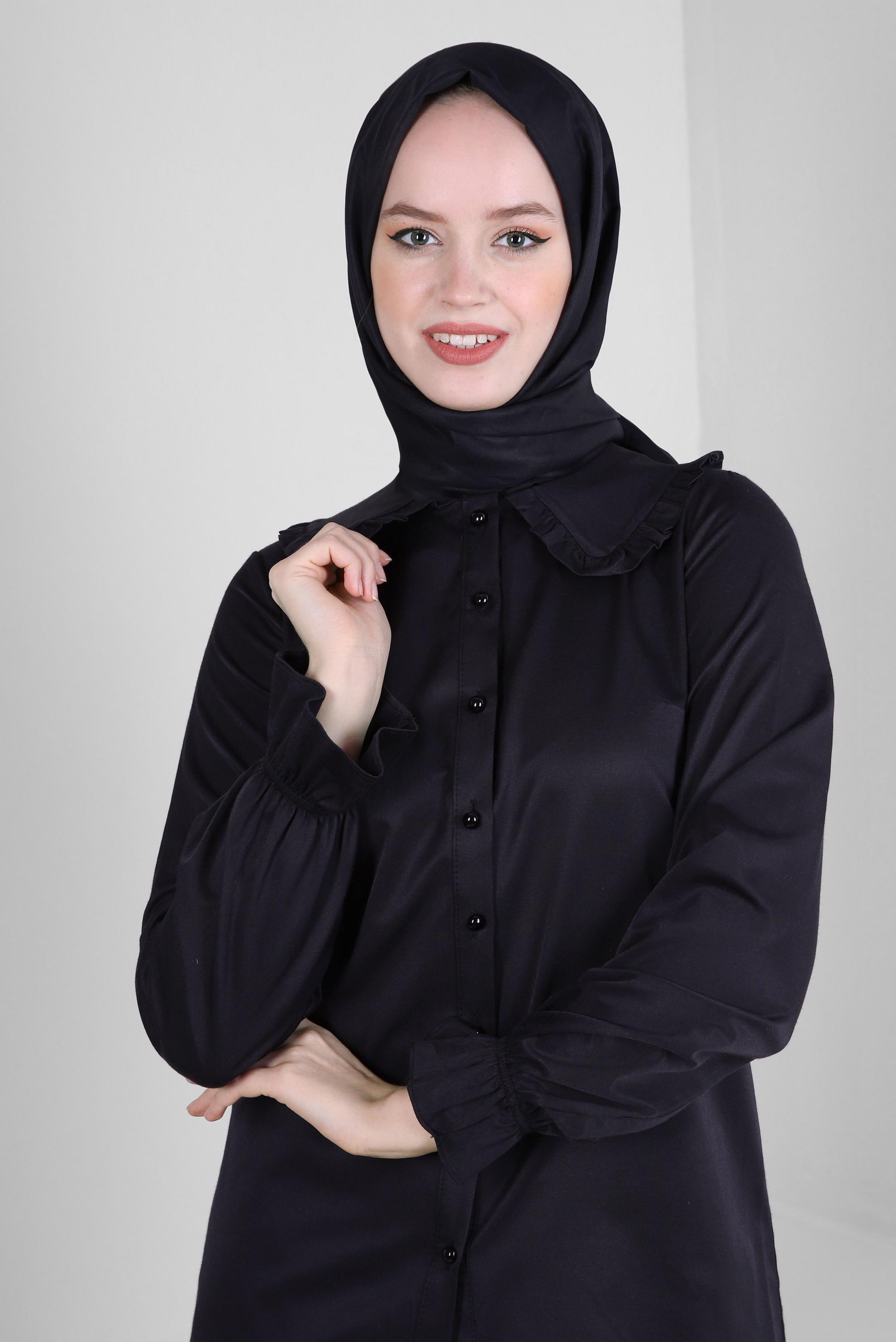 Tesettür giyim SİYAH BEBE YAKA MANŞETLERİ BÜZGÜLÜ SATEN BLUZ 43568