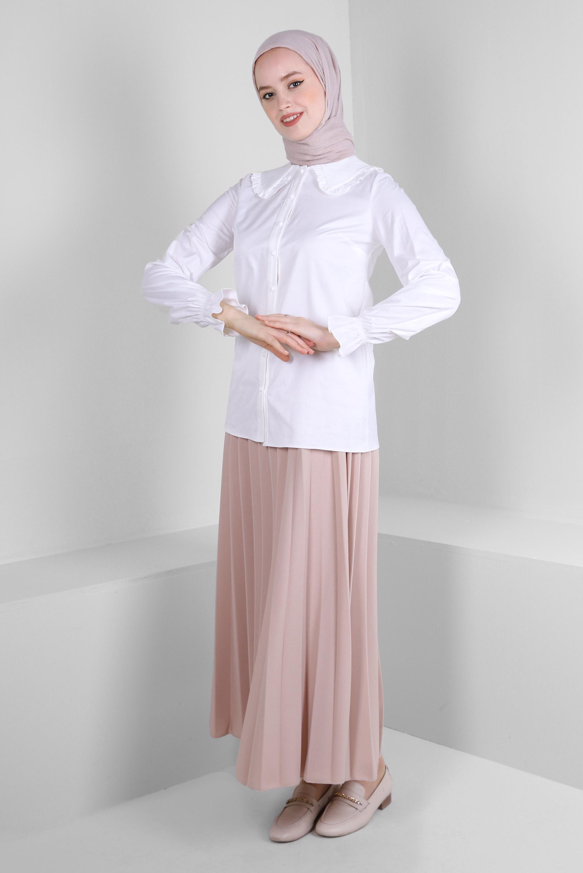 Tesettür giyim BEYAZ BEBE YAKA MANŞETLERİ BÜZGÜLÜ SATEN BLUZ 43568