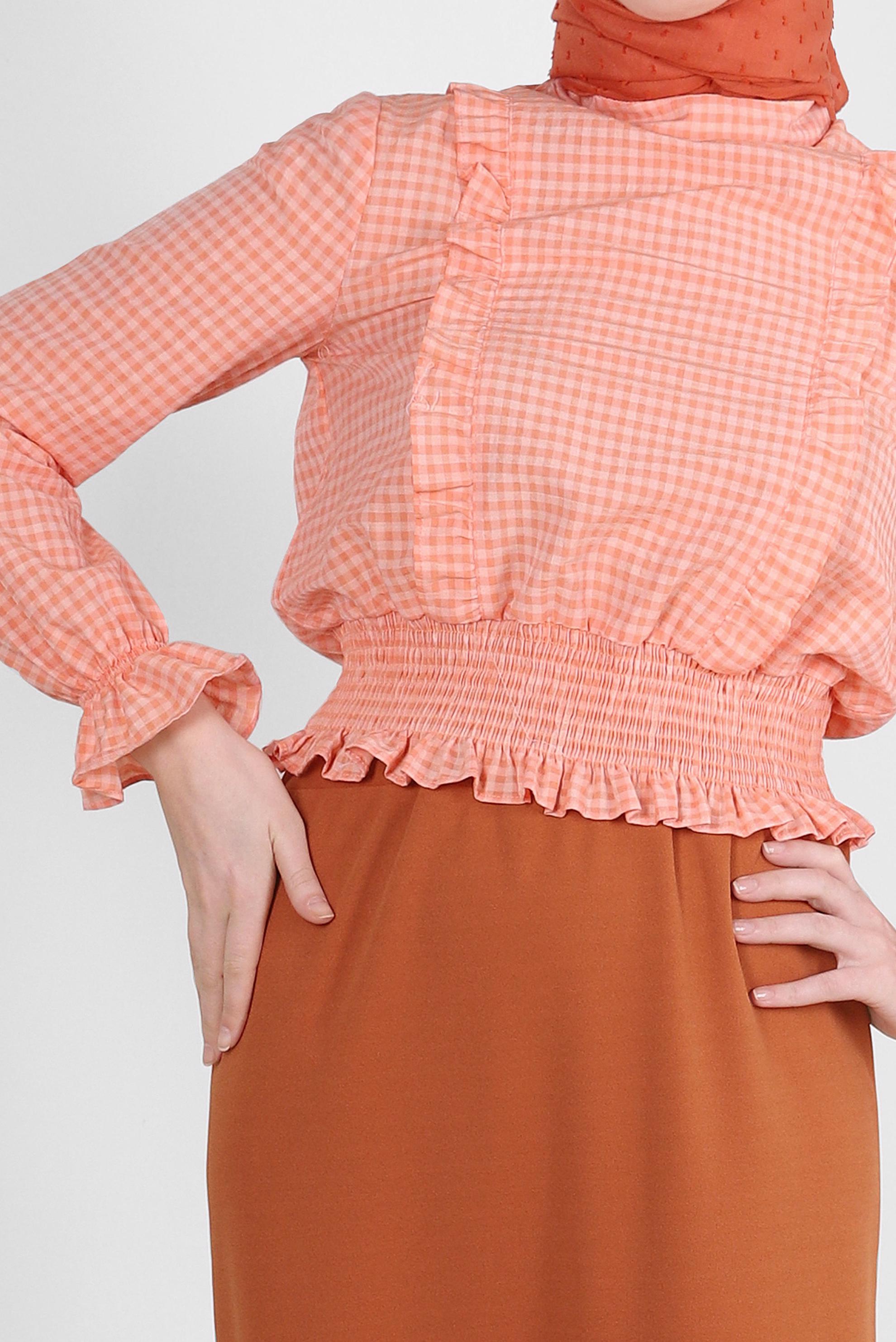 Tesettür giyim TURUNCU PÖTİKARE DESENLİ GİPE DETAYLI BLUZ 43569