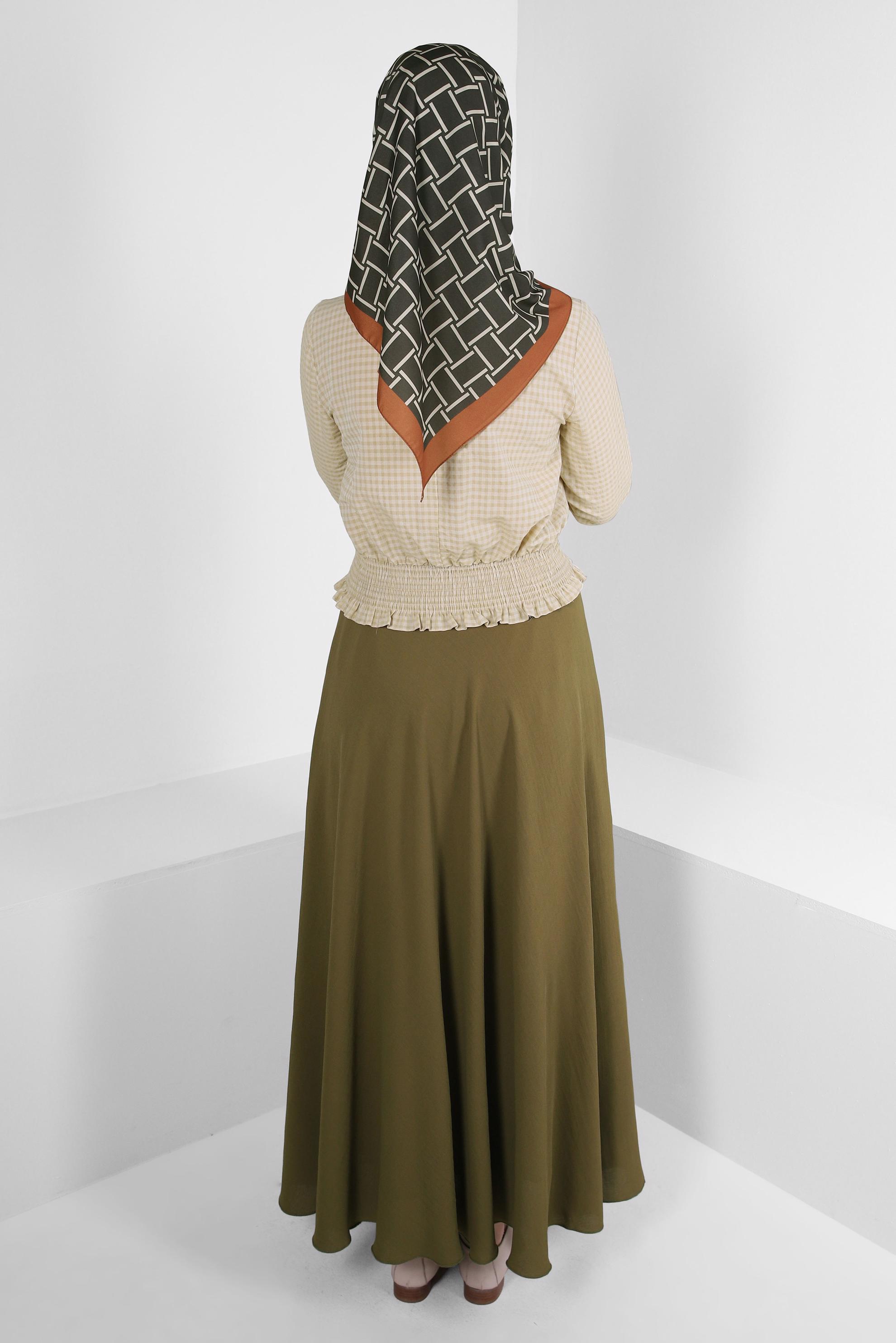 Tesettür giyim KAHVE PÖTİKARE DESENLİ GİPE DETAYLI BLUZ 43569