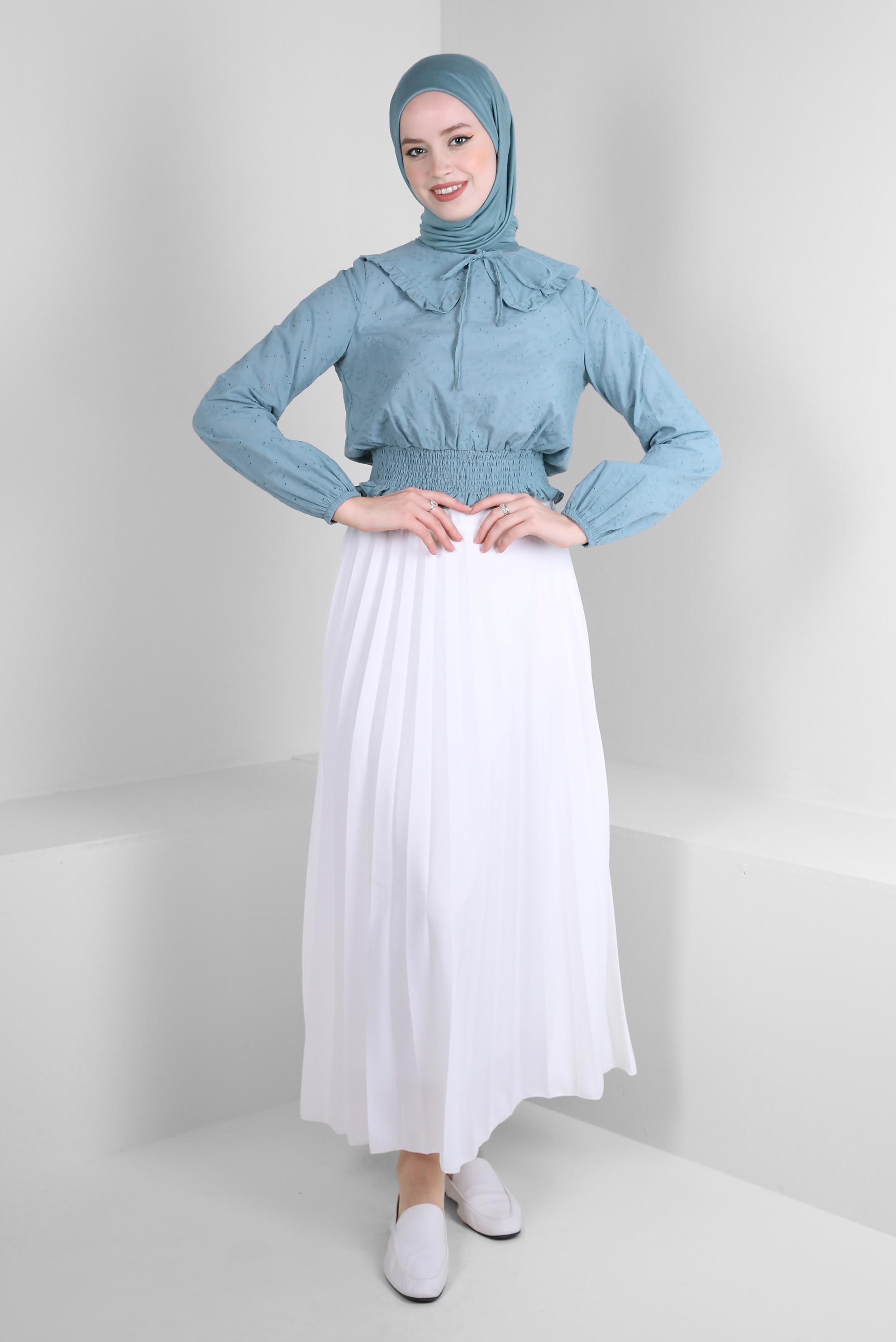 Tesettür giyim MAVİ YAKA DETAYLI GİPELİ BLUZ 43570