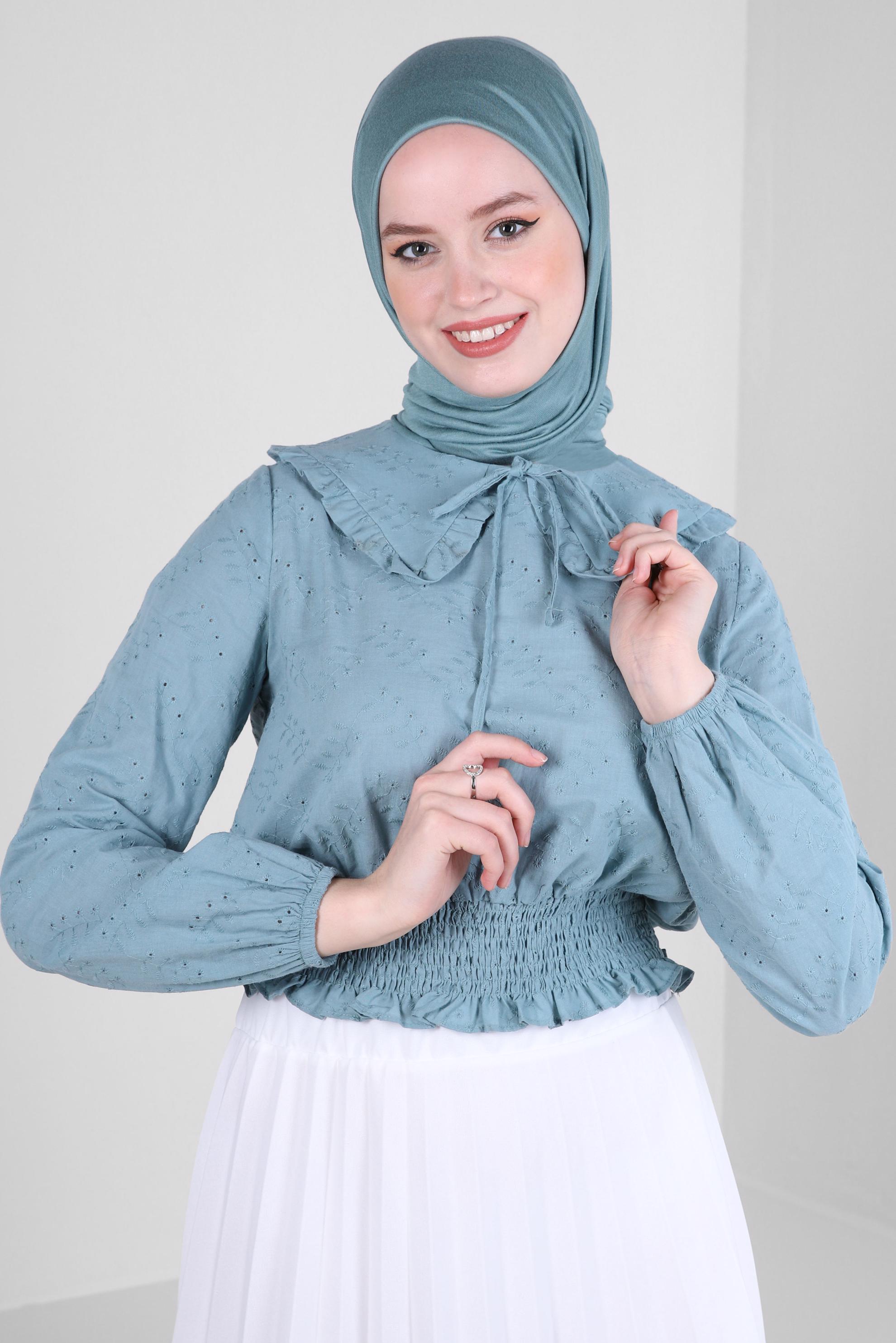 Tesettür giyim MAVİ YAKA DETAYLI GİPELİ BLUZ 43570