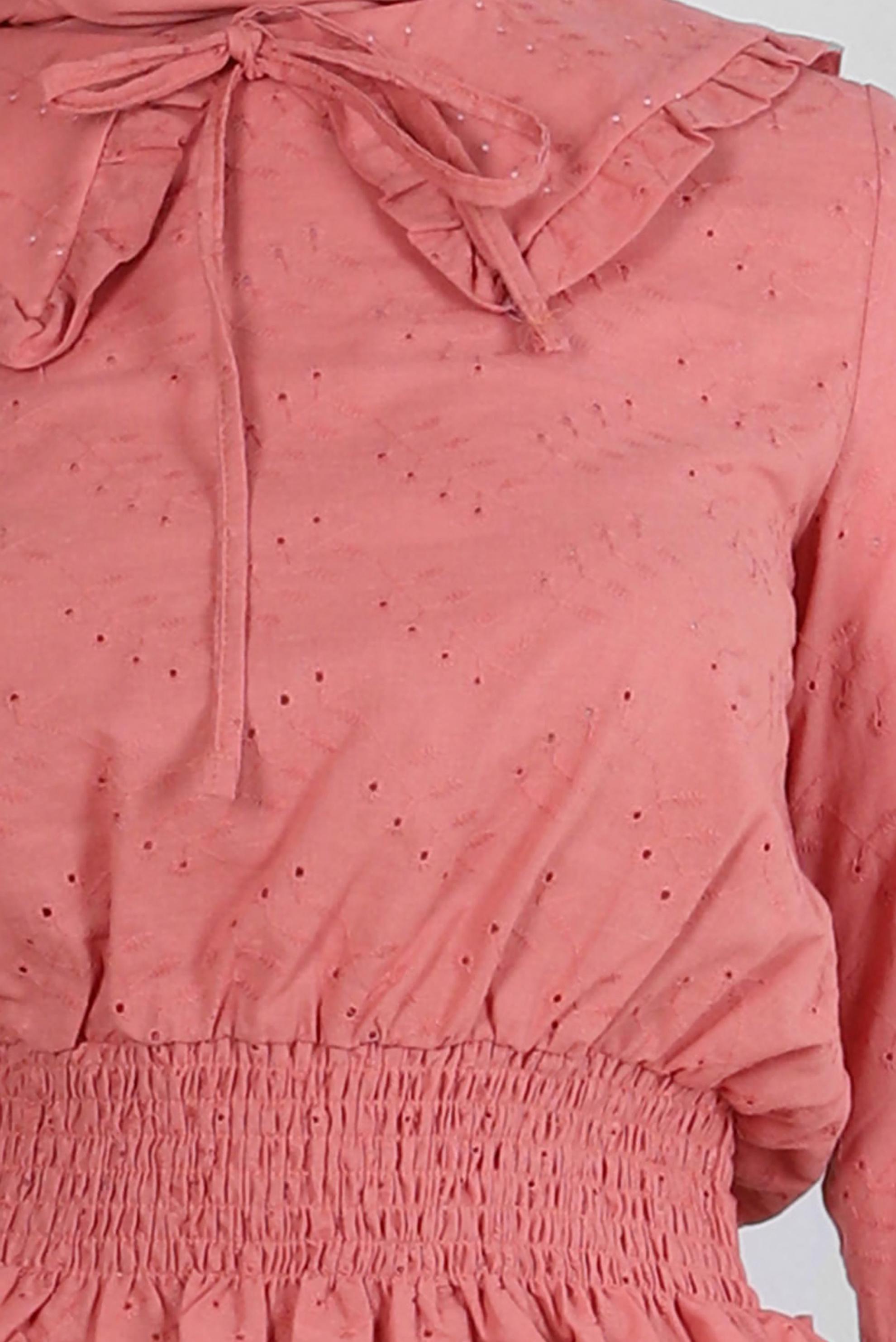 Tesettür giyim PEMBE YAKA DETAYLI GİPELİ BLUZ 43570