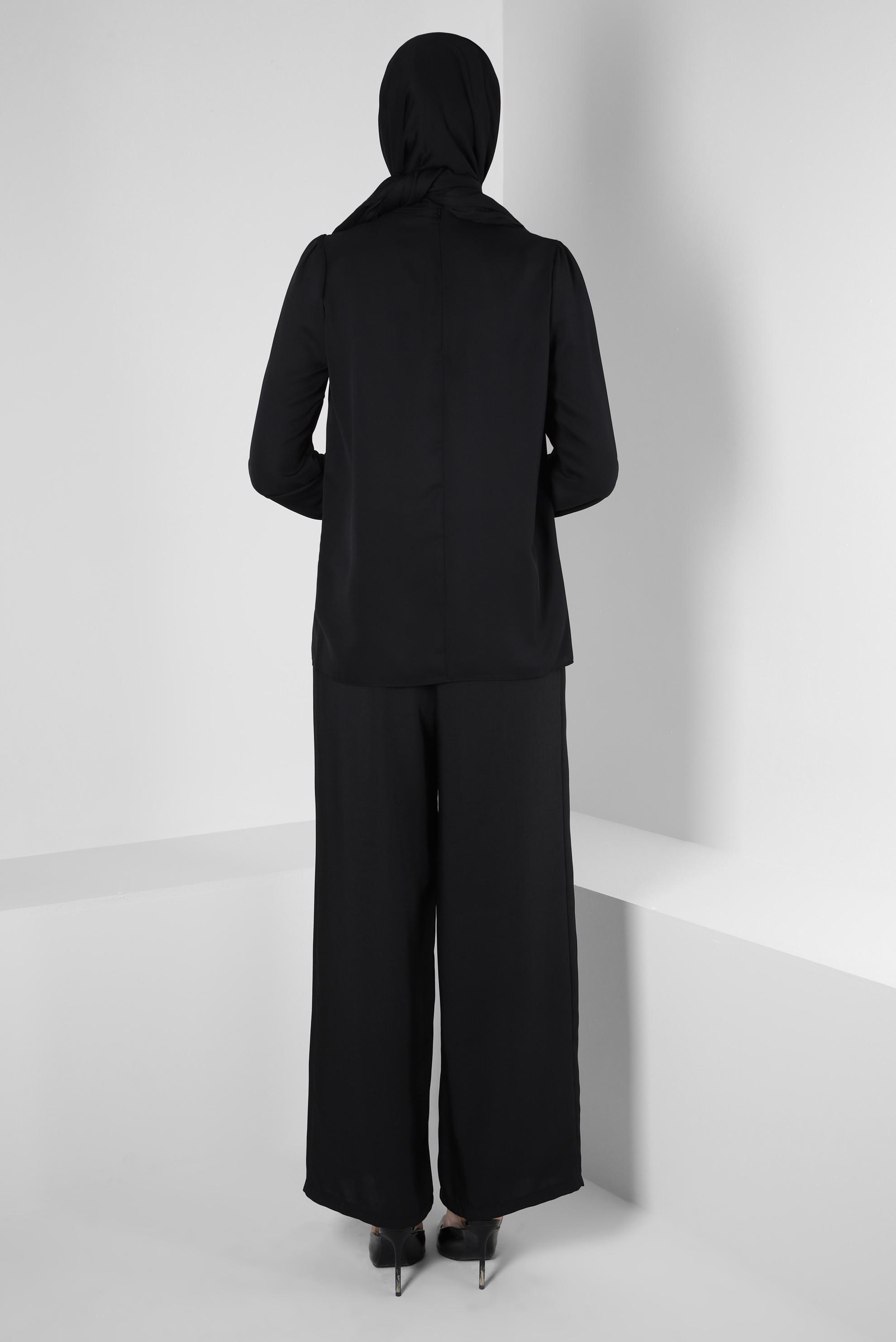 Tesettür giyim SİYAH ÇİÇEK DETAYLI TAŞLI BLUZ 43575