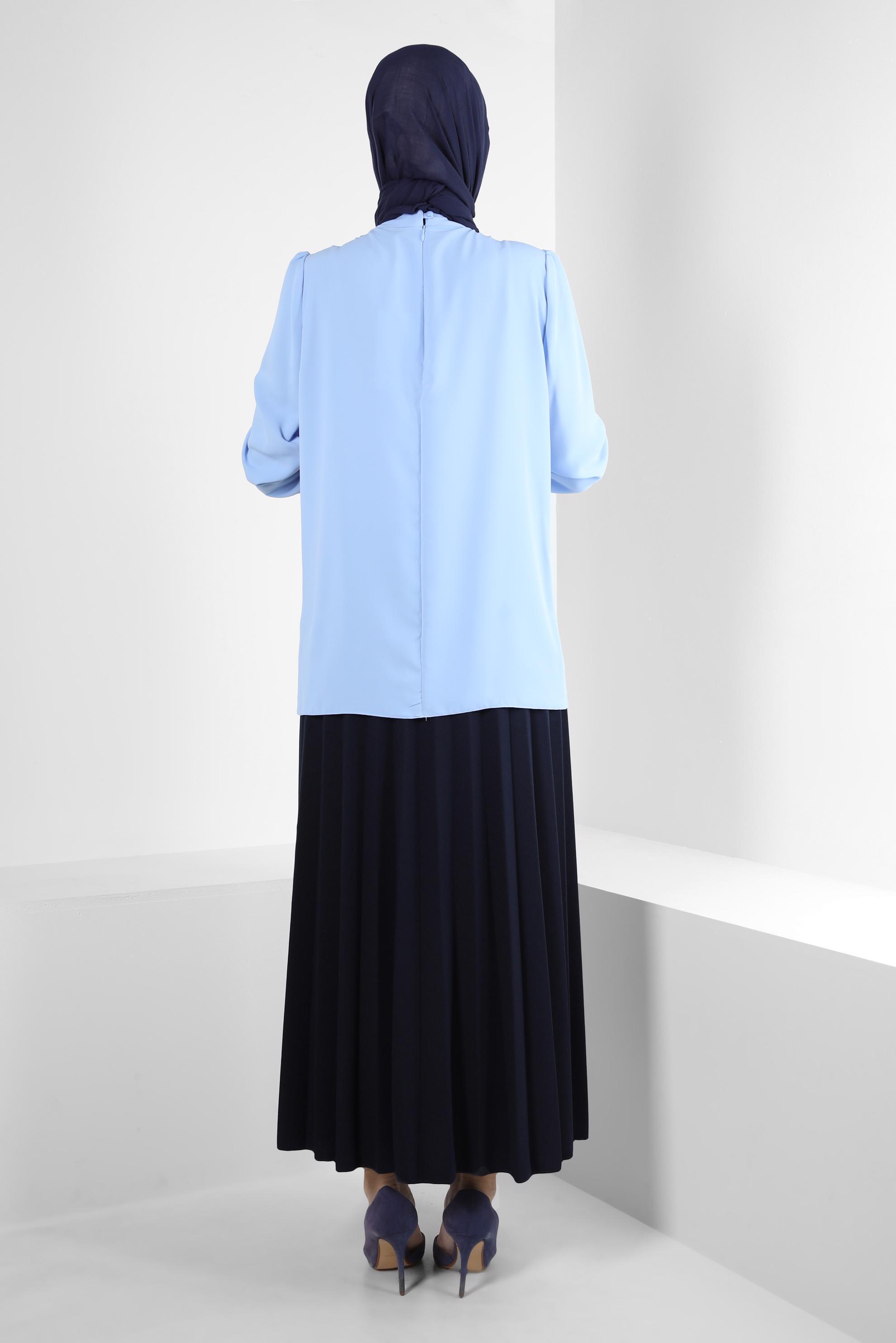 Tesettür giyim MAVİ ÇİÇEK DETAYLI TAŞLI BLUZ 43575