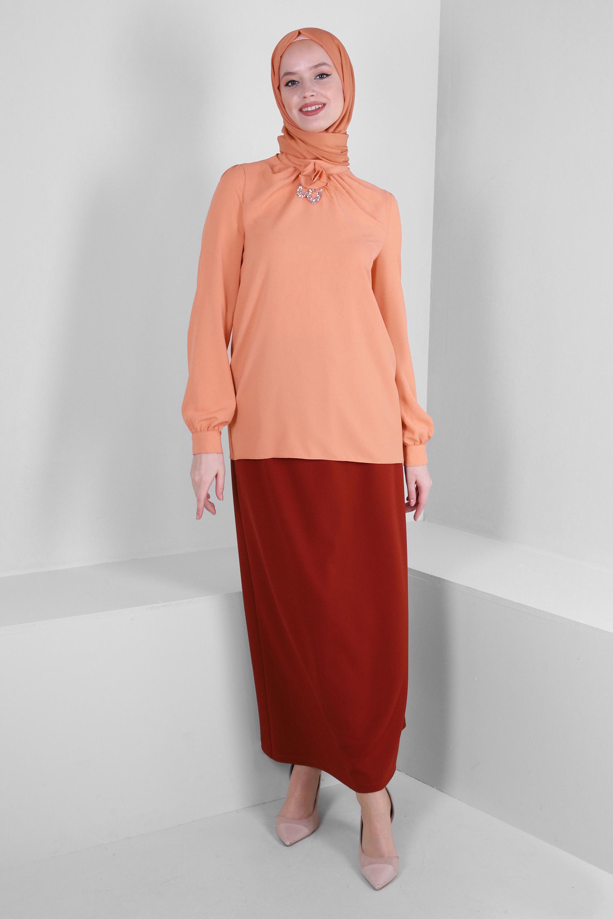 Tesettür giyim PEMBE ÇİÇEK DETAYLI TAŞLI BLUZ 43575