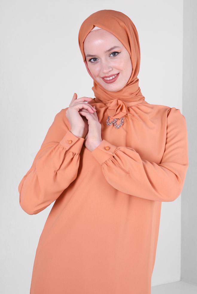 Tesettür giyim PEMBE ÇİÇEK DETAYLI TAŞLI BLUZ 43575 - ALVİNA