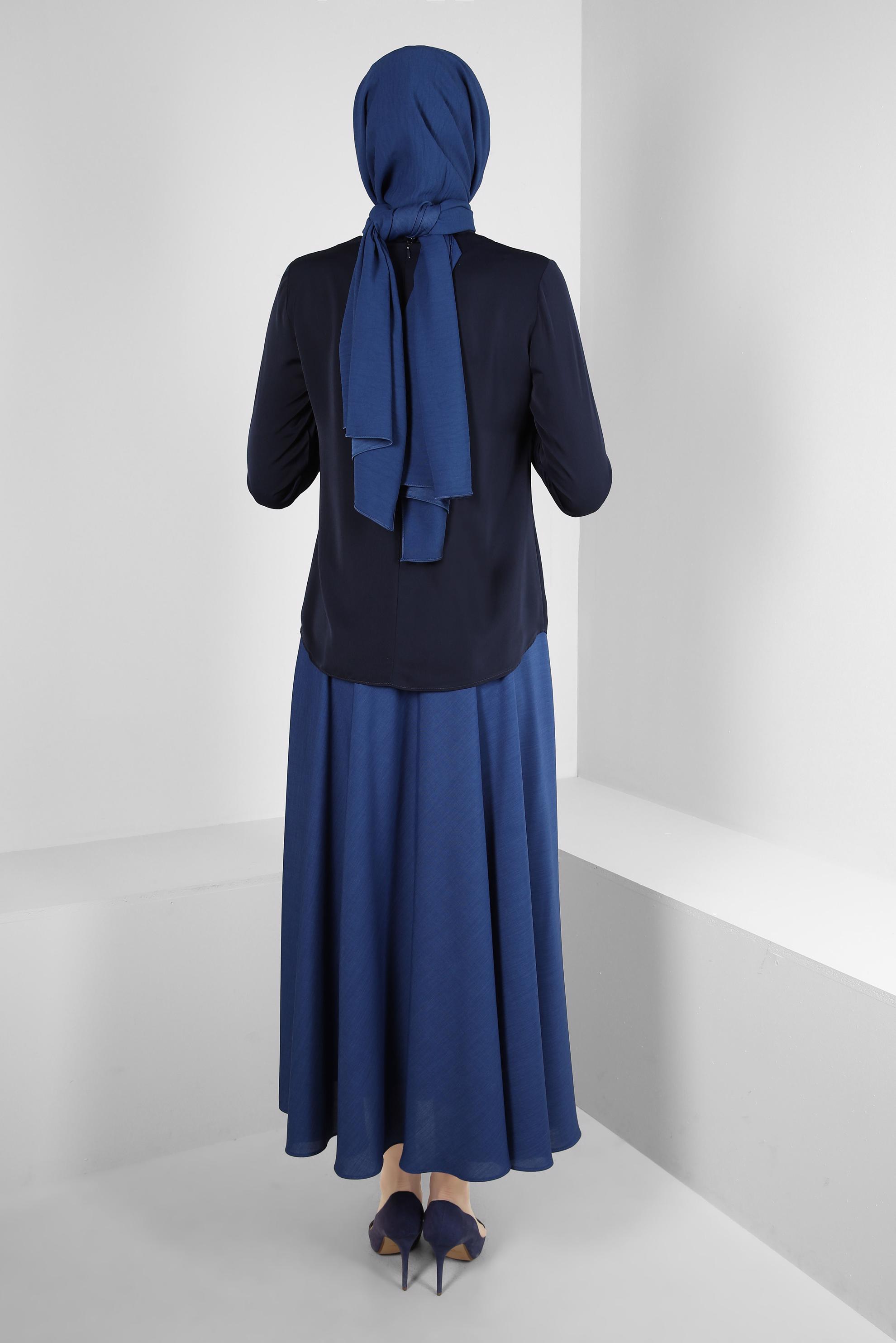 Tesettür giyim LACİVERT FULAR YAKA MANŞETLERİ DÜĞMELİ BLUZ 43670	