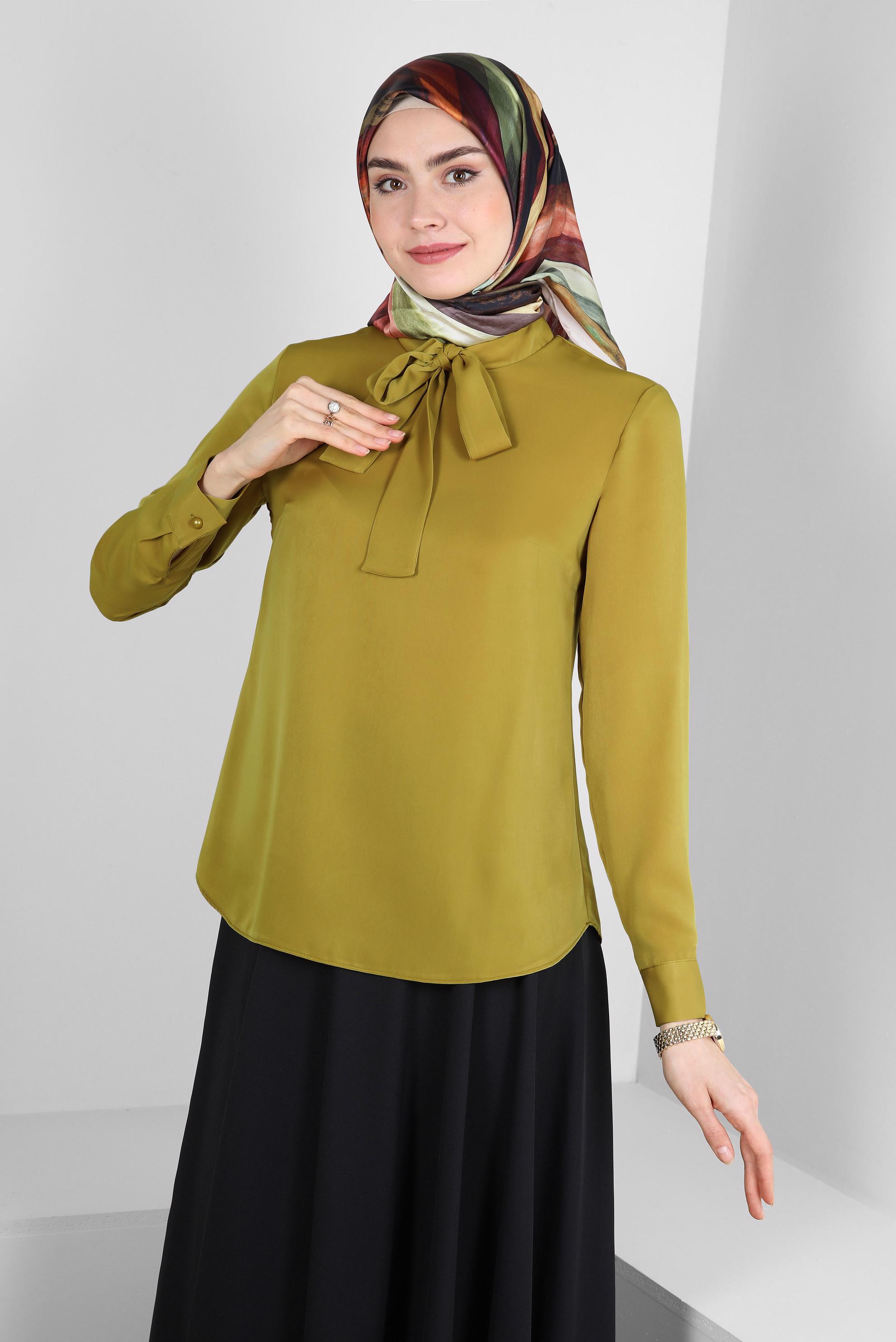 Tesettür giyim YEŞİL FULAR YAKA MANŞETLERİ DÜĞMELİ BLUZ 43670	