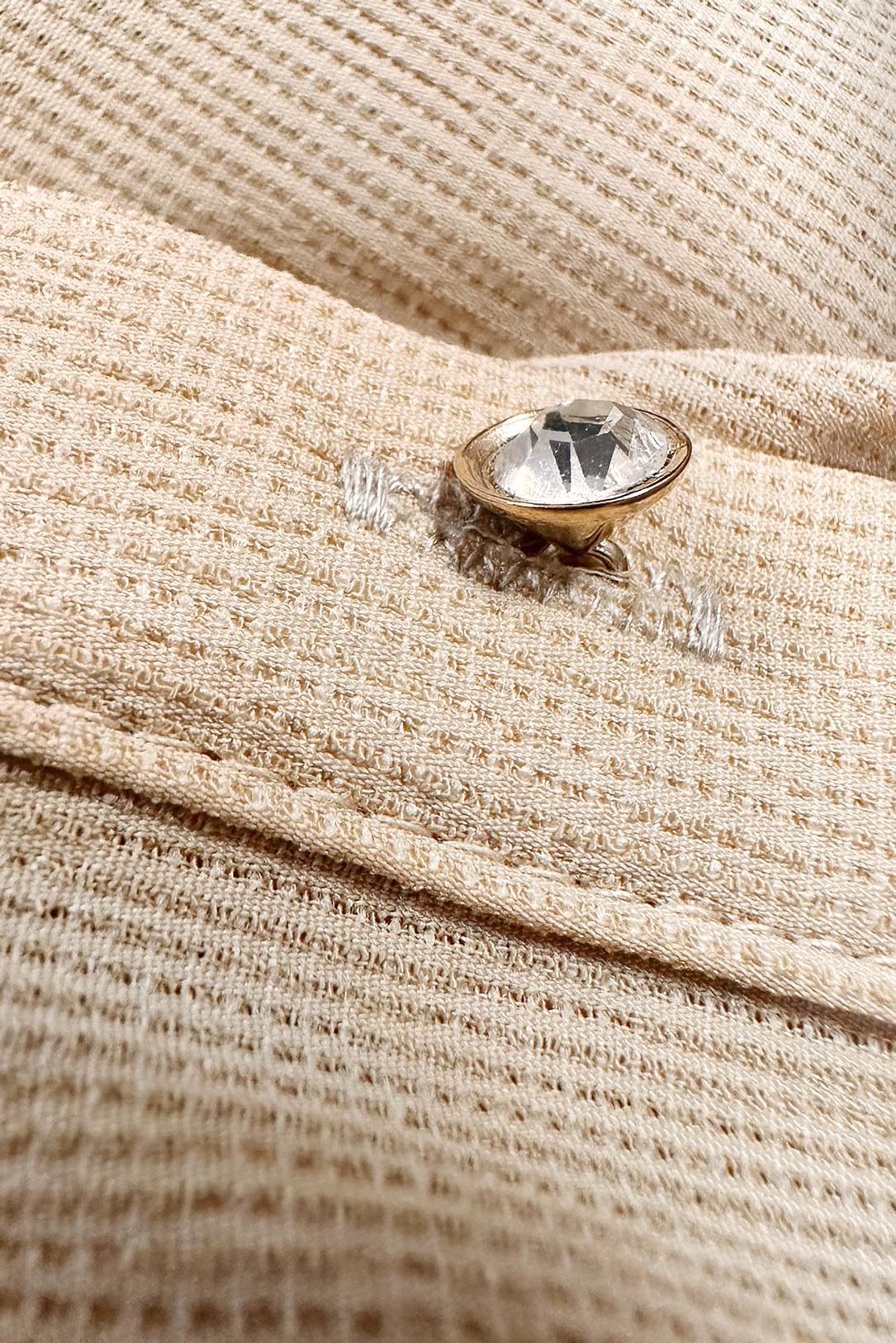 Tesettür giyim BEJ FIRFIR DETAYLI DÜĞMELİ BLUZ 43777