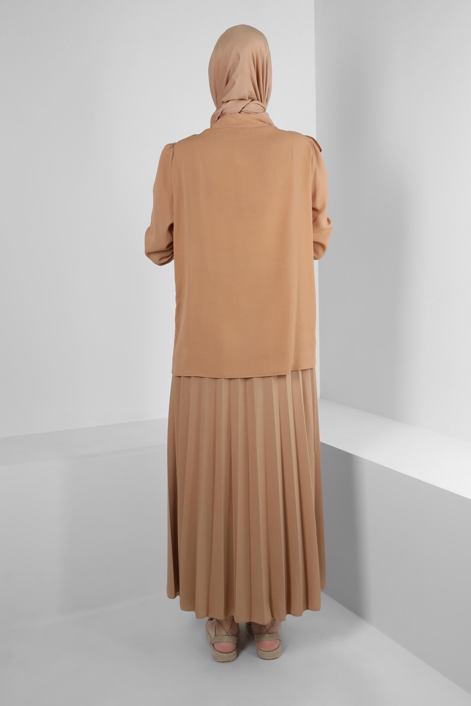 Tesettür giyim TABA FIRFIR DETAYLI DÜĞMELİ BLUZ 43777