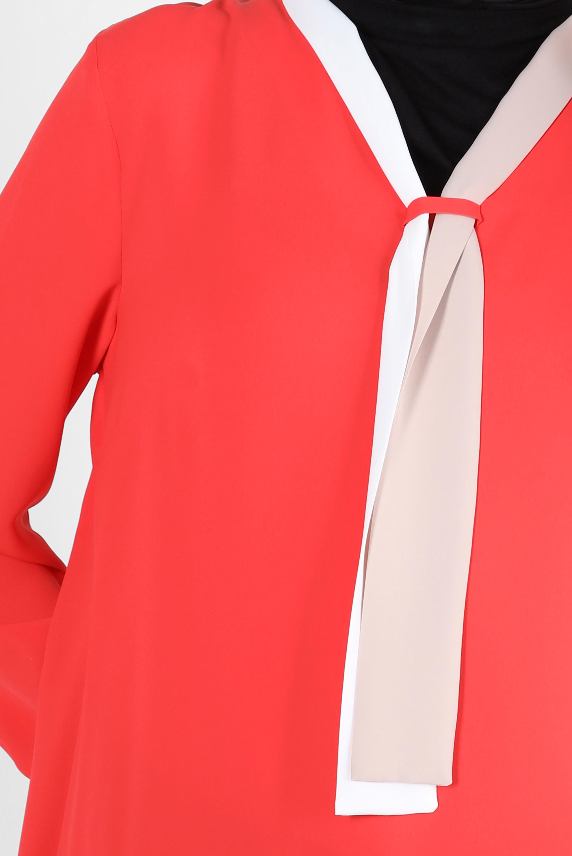 Tesettür giyim KIRMIZI YAKASI BAĞLAMA DETAYLI BLUZ 43800