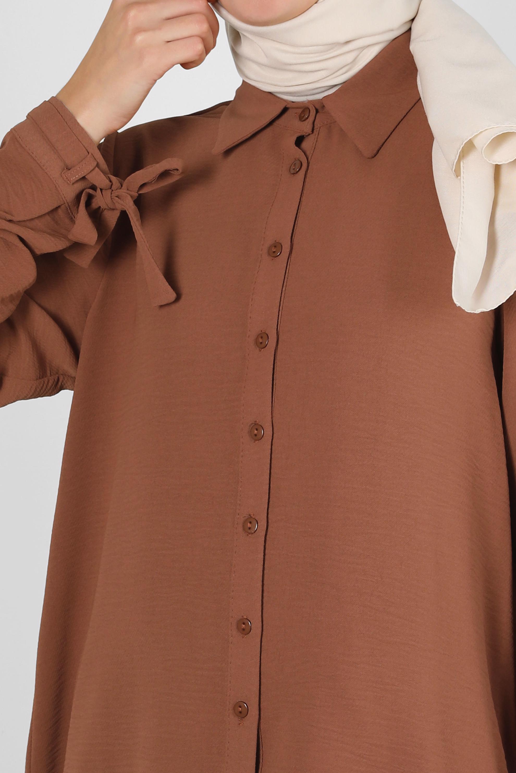 Tesettür giyim KAHVE ASİMETRİK KESİM DÜĞMELİ BLUZ 43801