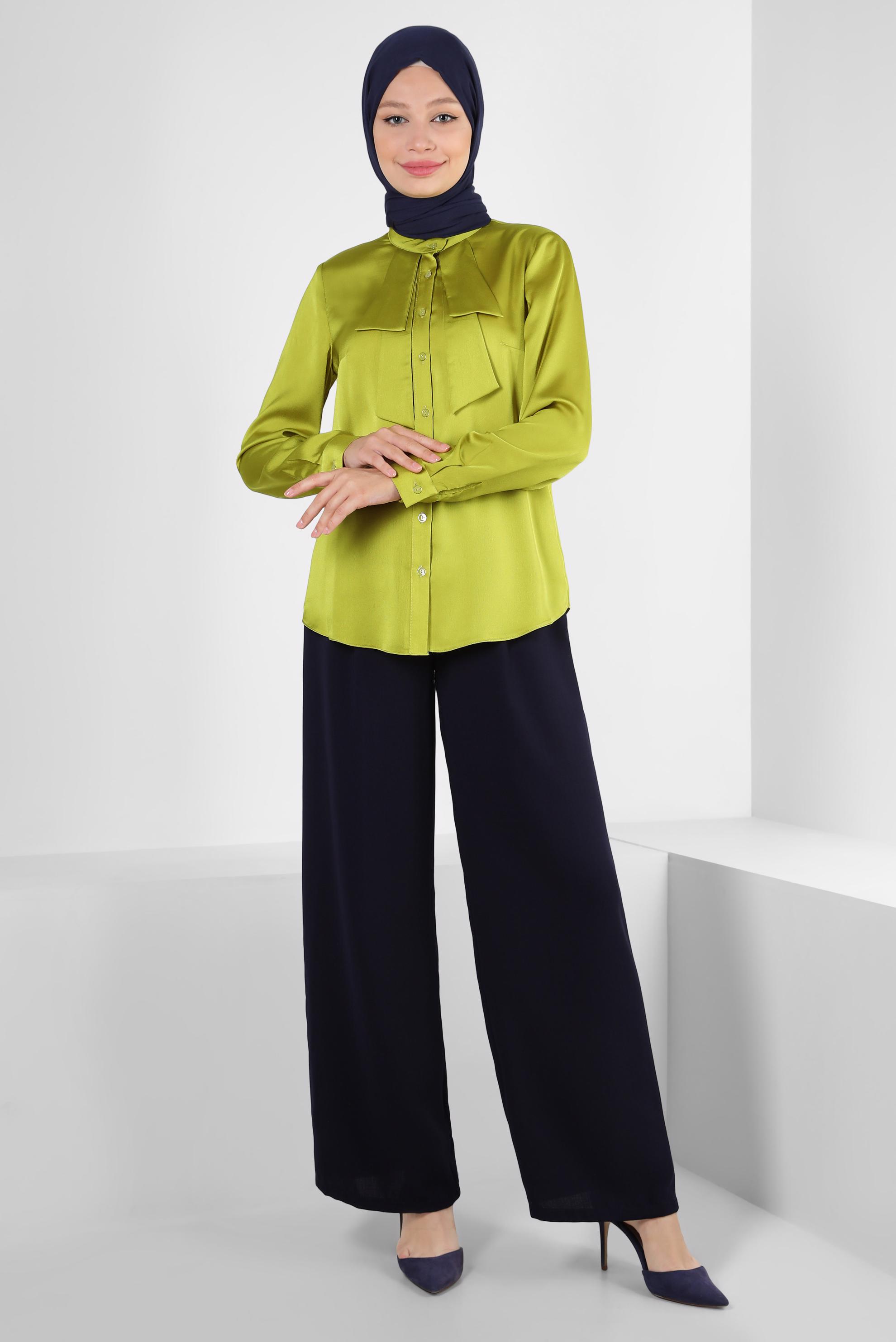 Tesettür giyim YEŞİL DÜĞMELİ SATEN BLUZ 43867