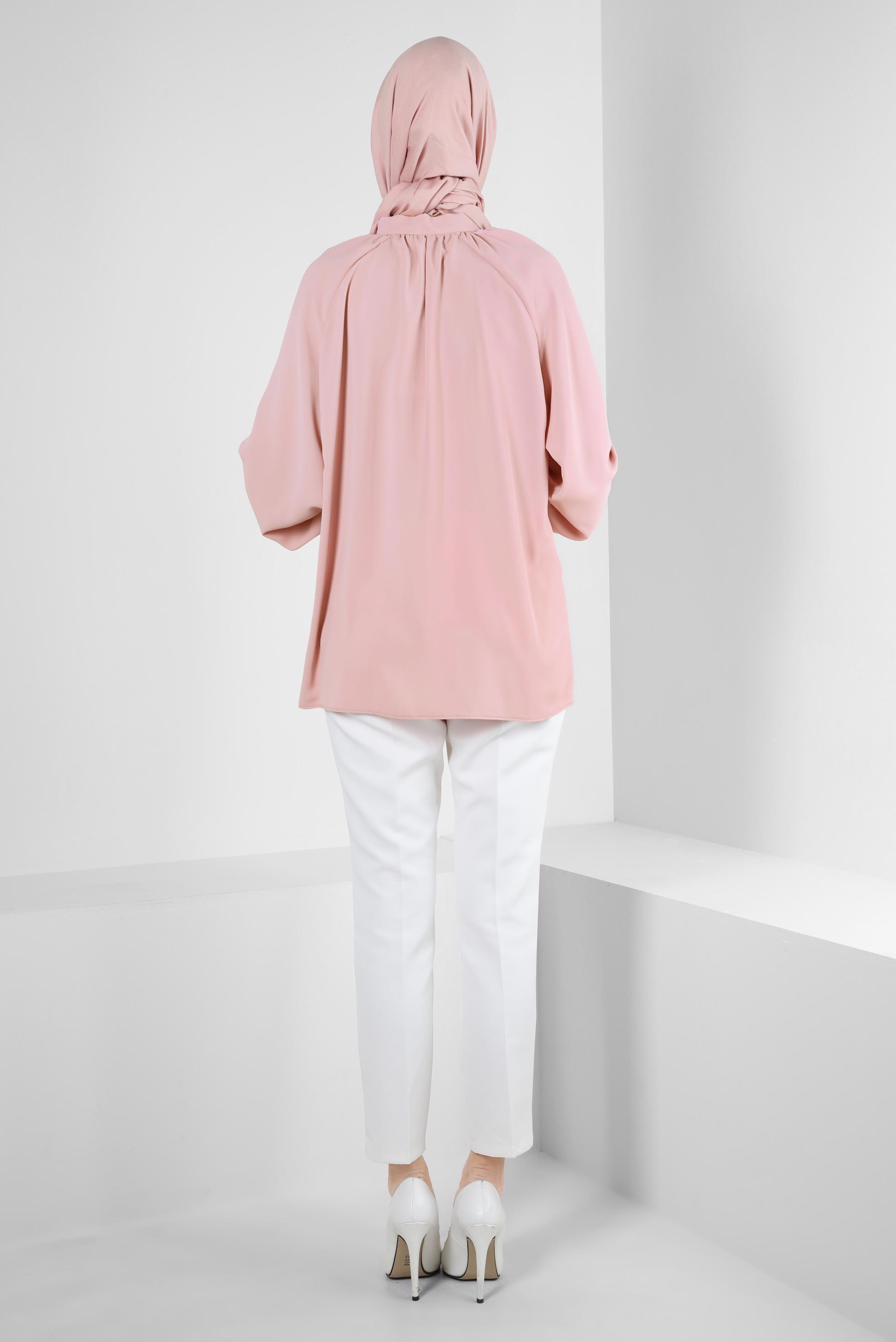 Tesettür giyim PUDRA YAKASI BAĞLAMA DETAYLI BLUZ 43869