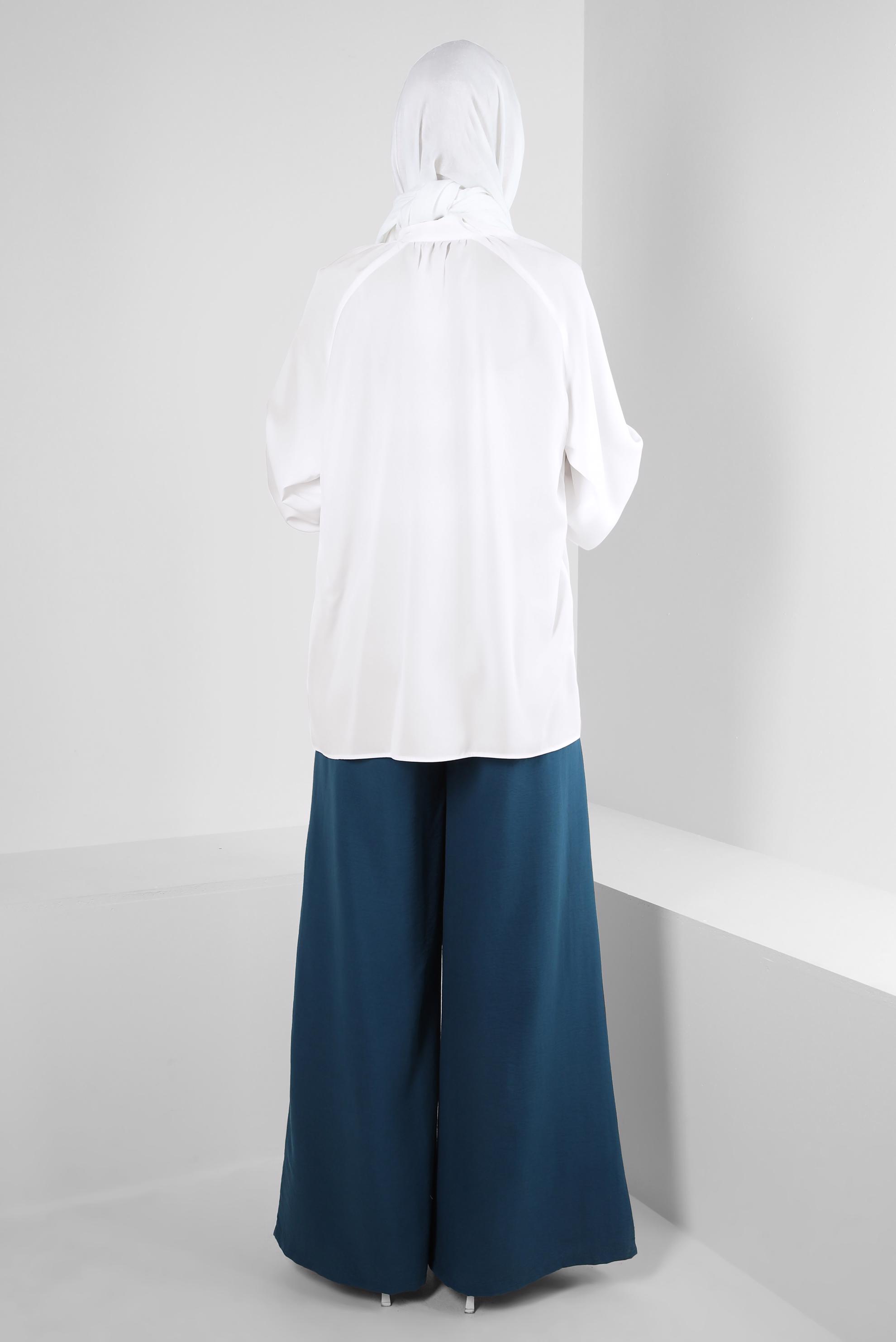 Tesettür giyim BEYAZ YAKASI BAĞLAMA DETAYLI BLUZ 43869