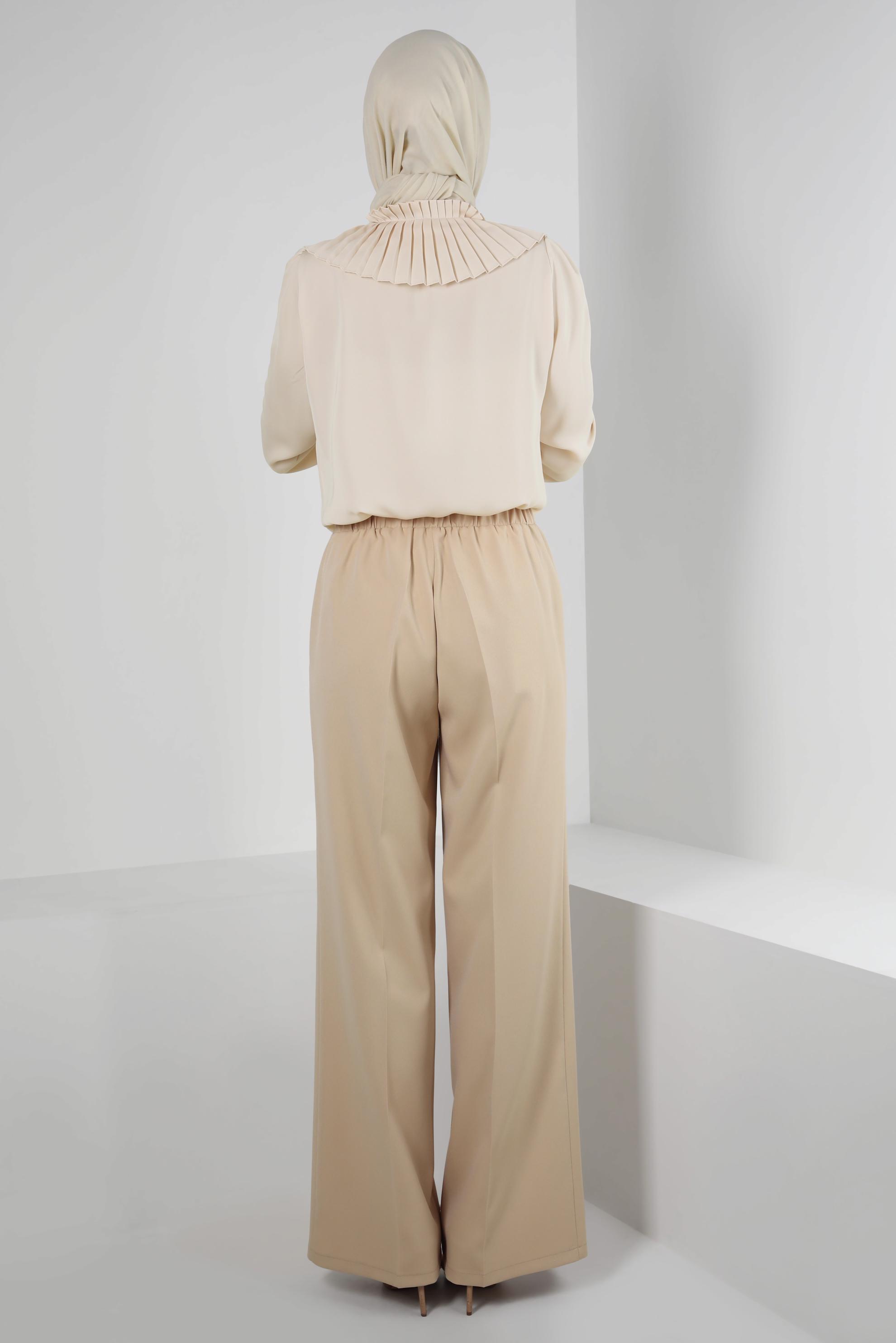 Tesettür giyim BEJ PİLİSE DETAYLI DÜĞMELİ BLUZ 43897