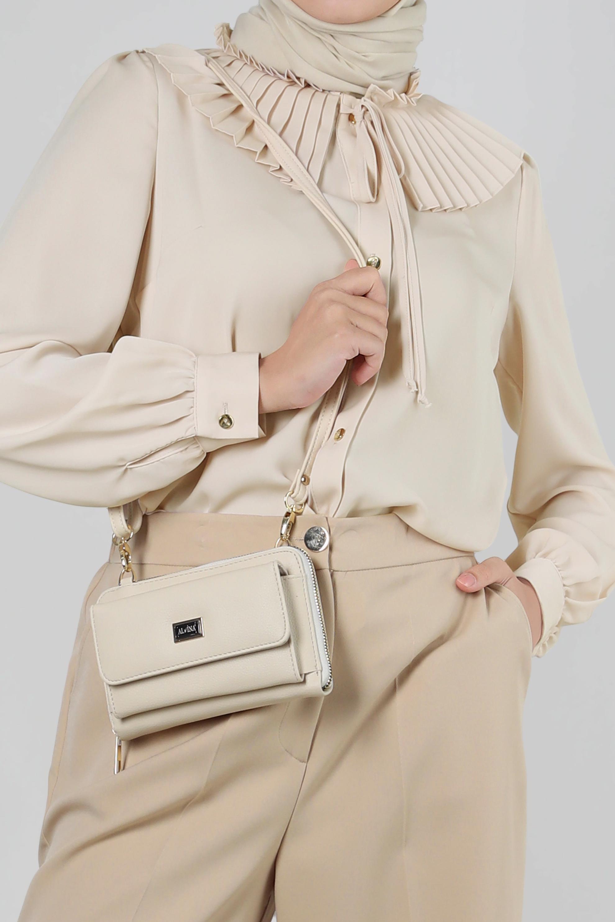 Tesettür giyim BEJ PİLİSE DETAYLI DÜĞMELİ BLUZ 43897