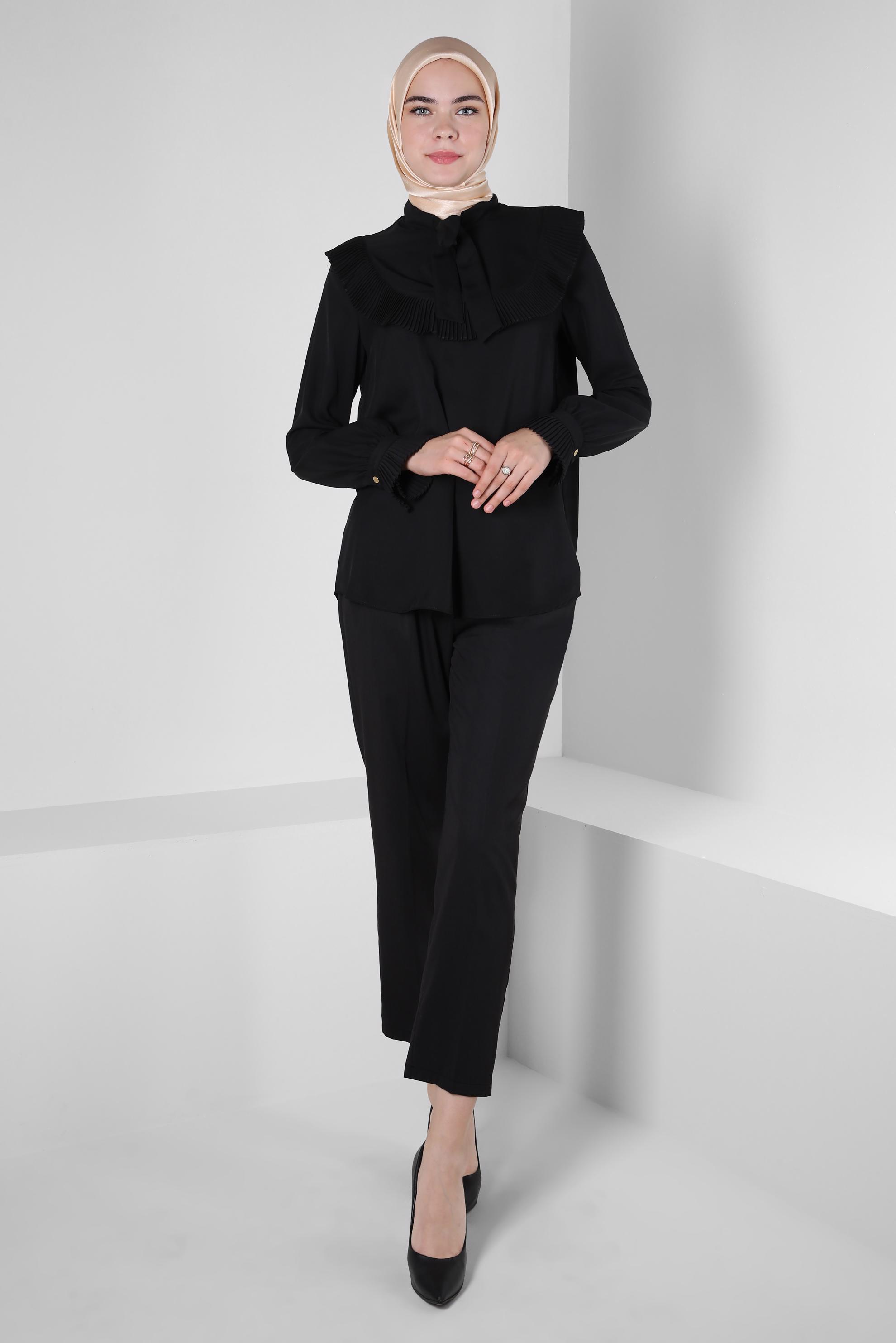 Tesettür giyim SİYAH PİLİSE DETAYLI BLUZ 43898