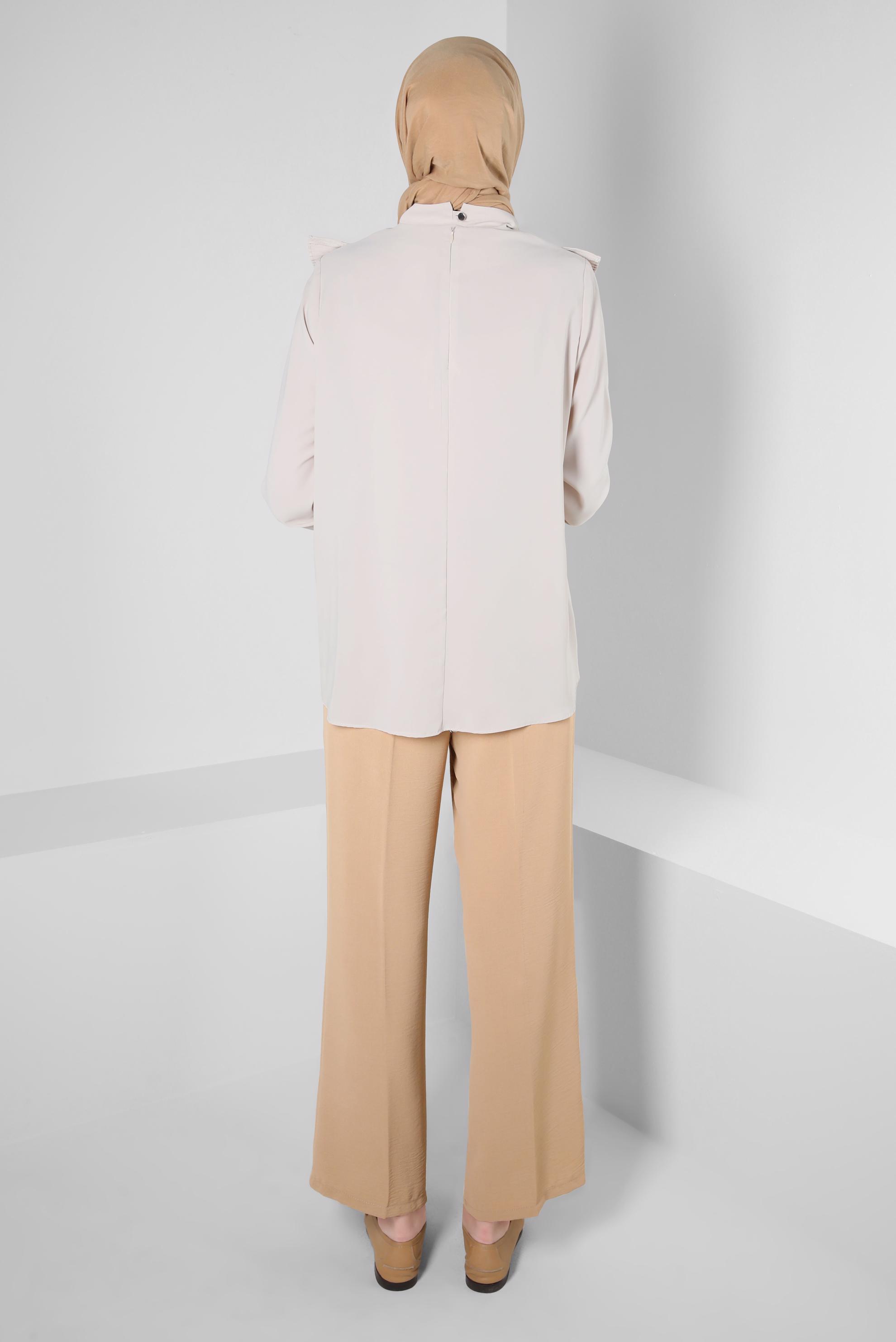 Tesettür giyim BEJ PİLİSE DETAYLI BLUZ 43898