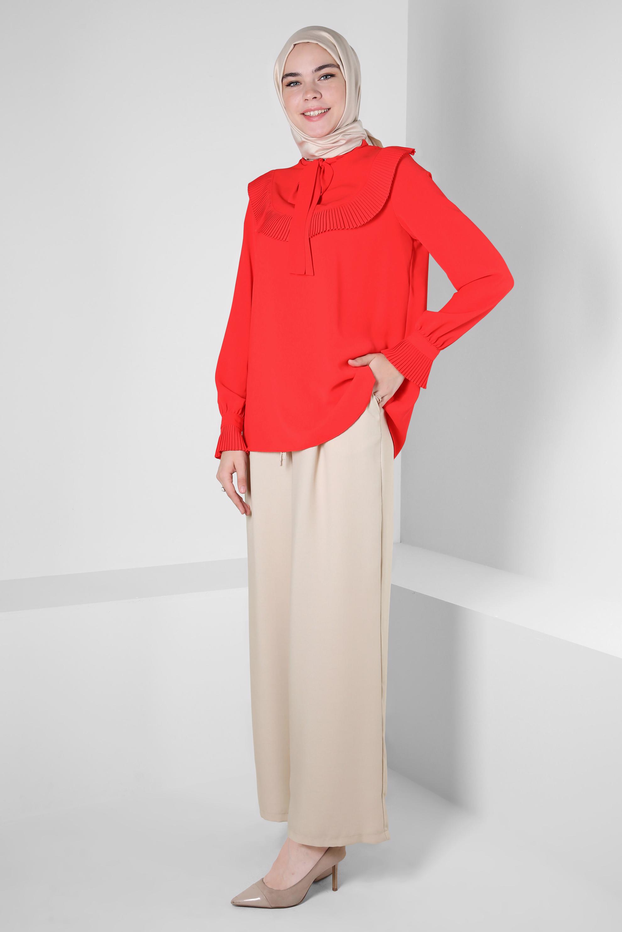 Tesettür giyim KIRMIZI PİLİSE DETAYLI BLUZ 43898